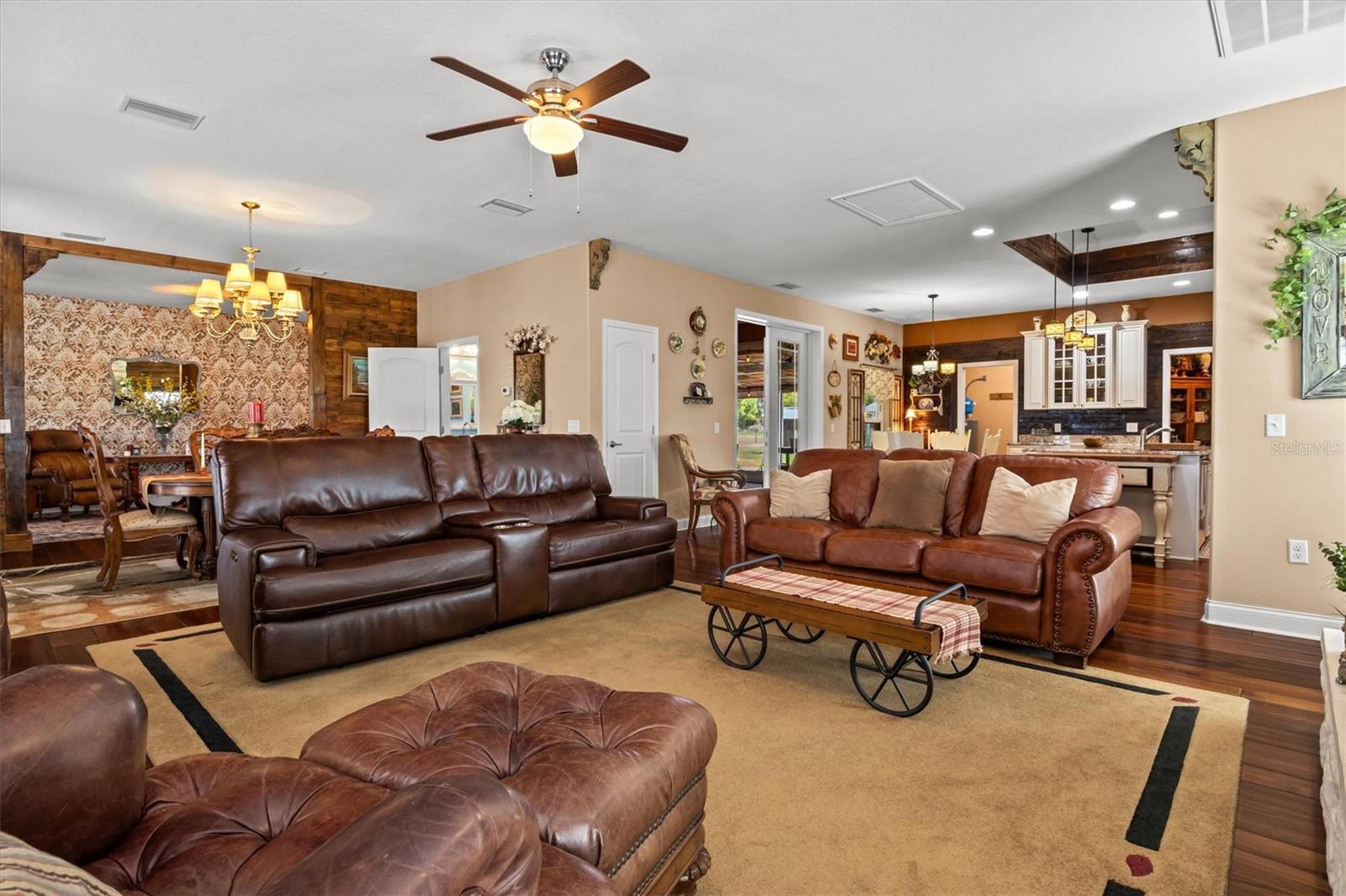 ACREAGE - Residential