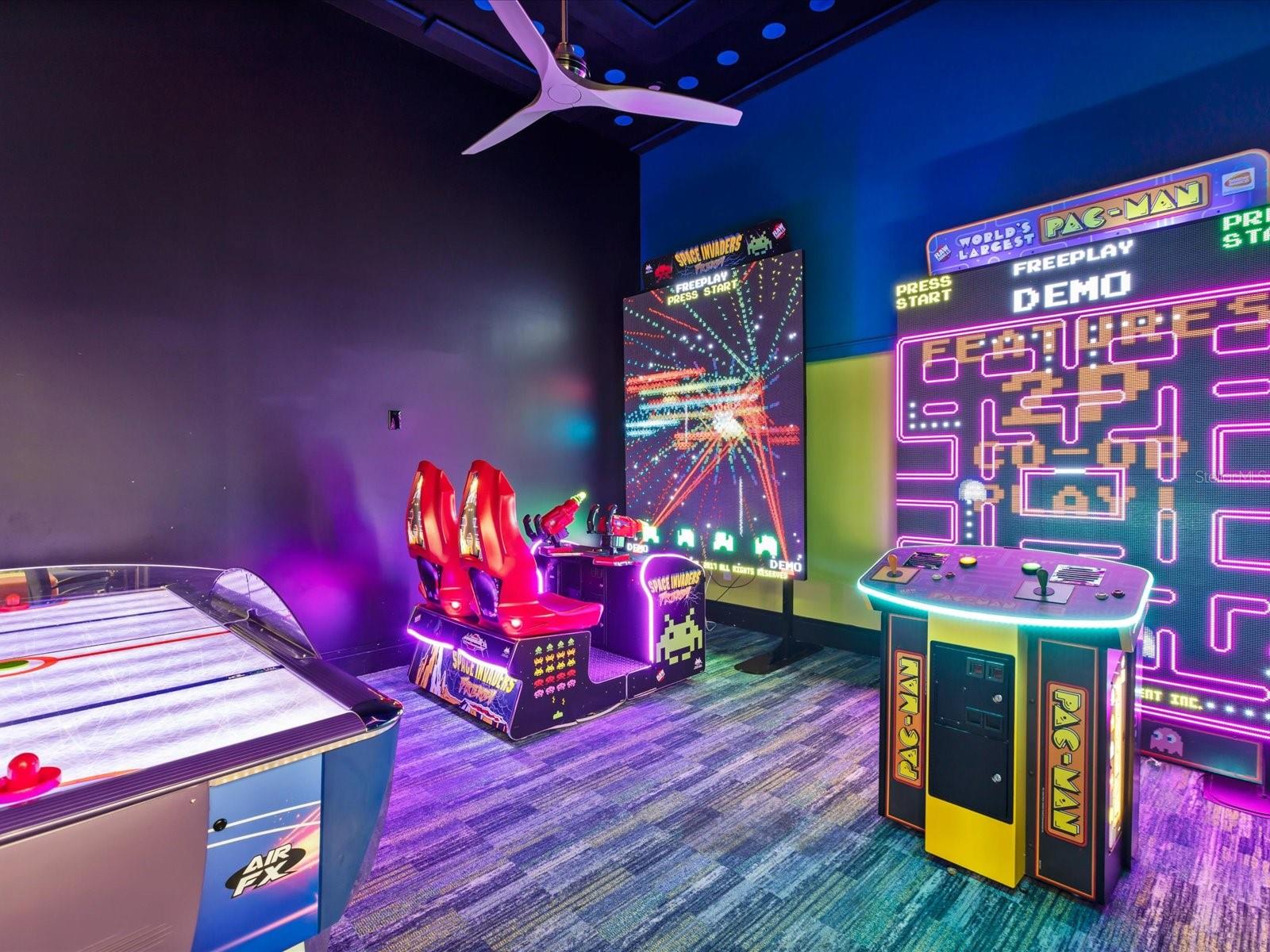 REUNION WEST VLGS NORTH - Residential