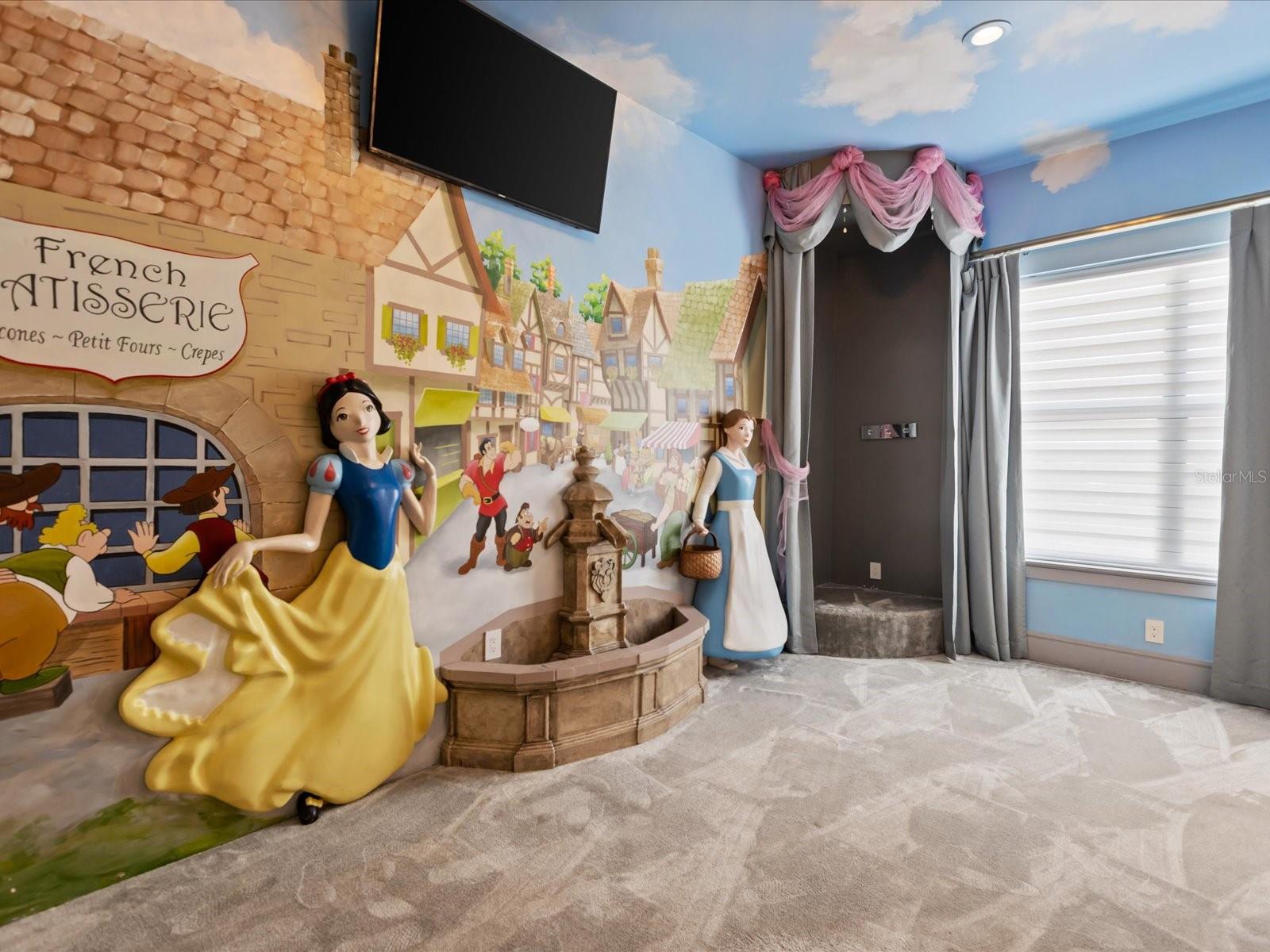 REUNION WEST VLGS NORTH - Residential