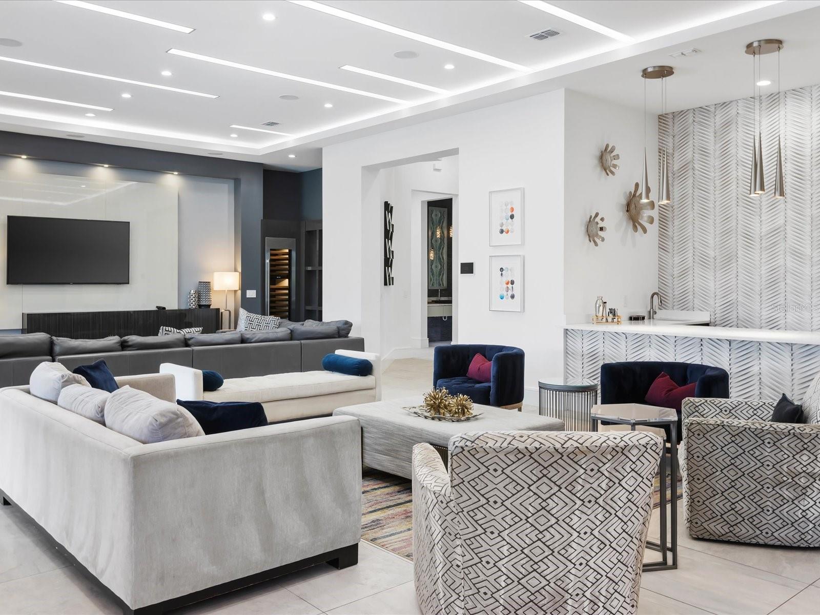 REUNION WEST VLGS NORTH - Residential