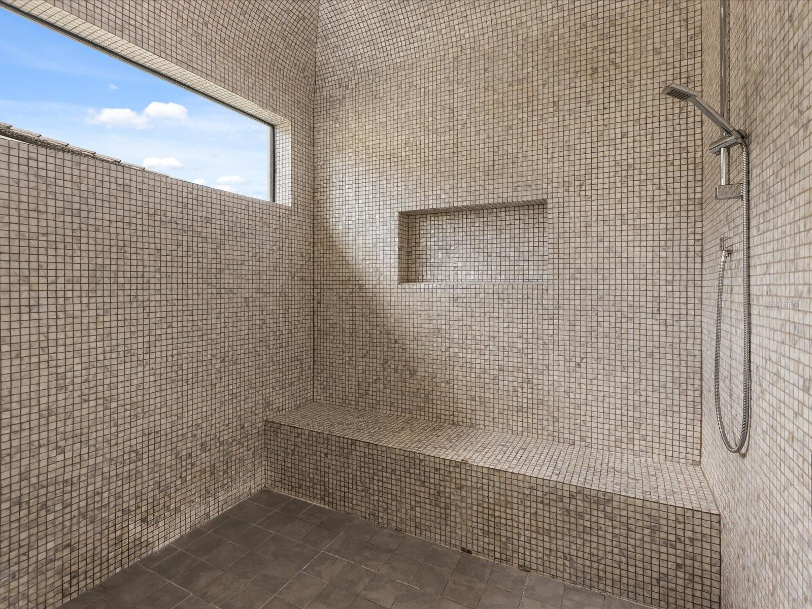 REUNION WEST VLGS NORTH - Residential