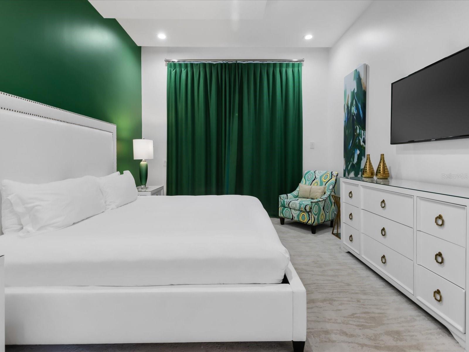 REUNION WEST VLGS NORTH - Residential