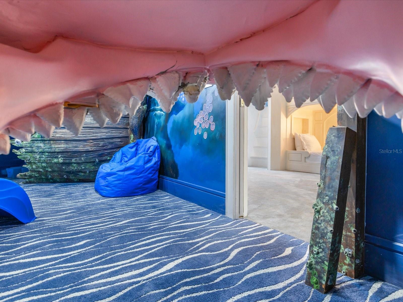 REUNION WEST VLGS NORTH - Residential