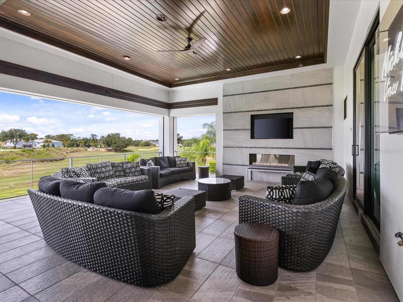 REUNION WEST VLGS NORTH - Residential