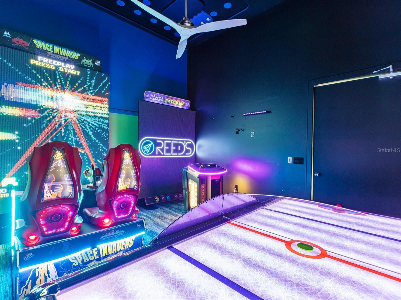 REUNION WEST VLGS NORTH - Residential