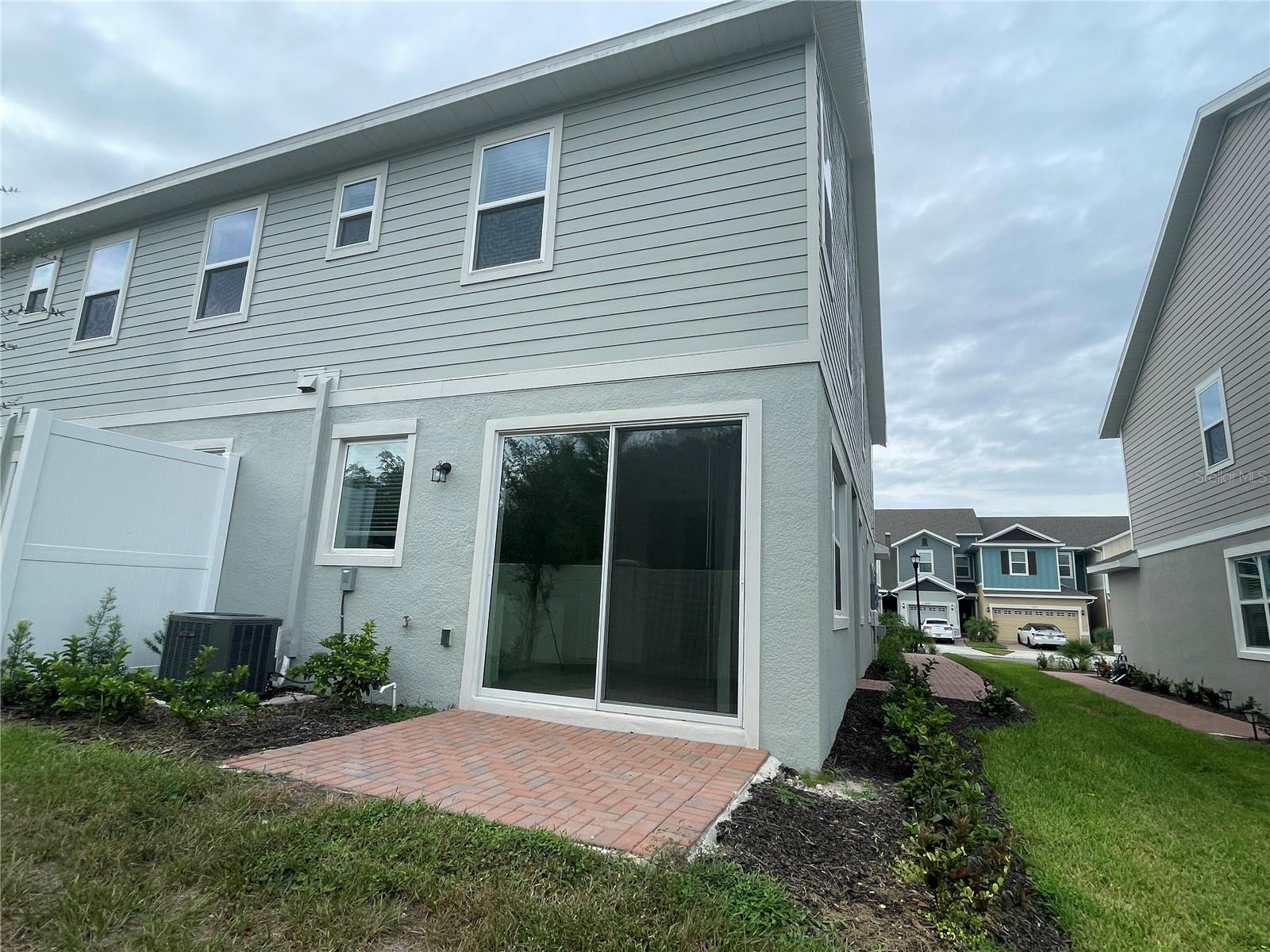 WYNDRUSH TWNHMS - Residential Lease