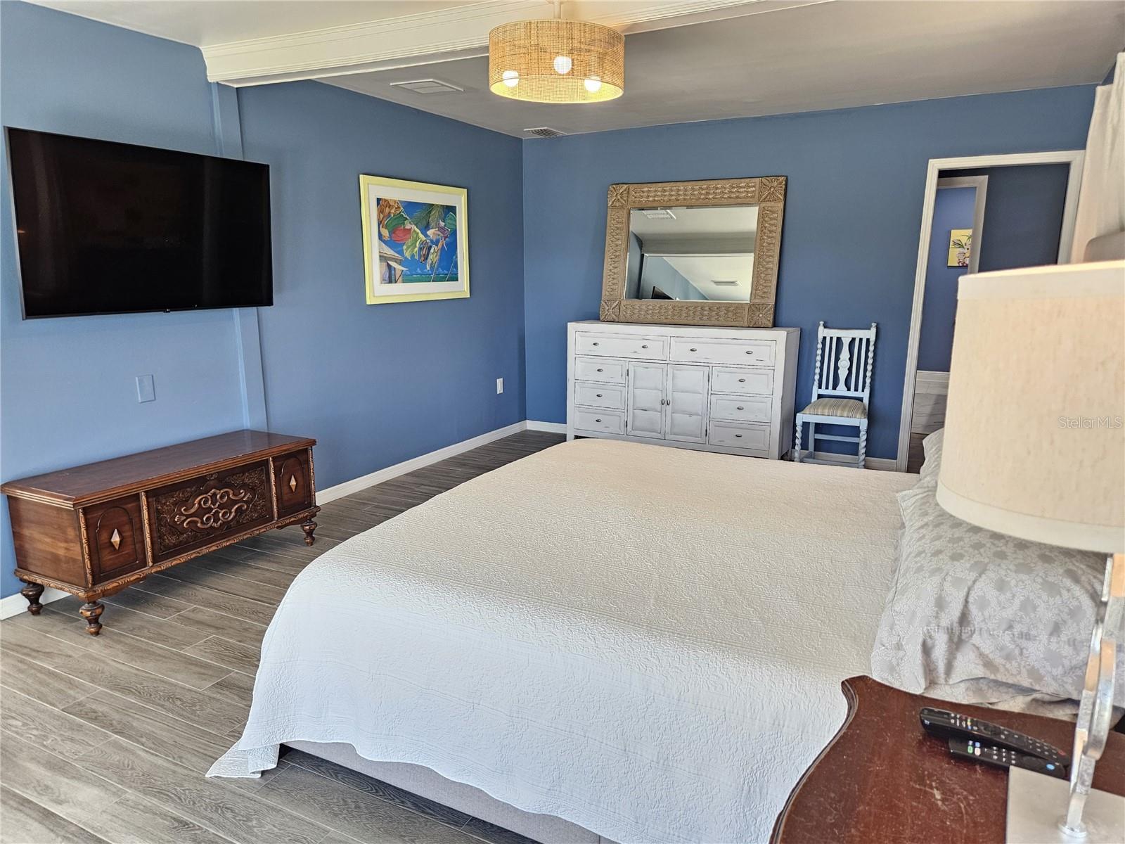 VENICE GARDENS - Residential Lease