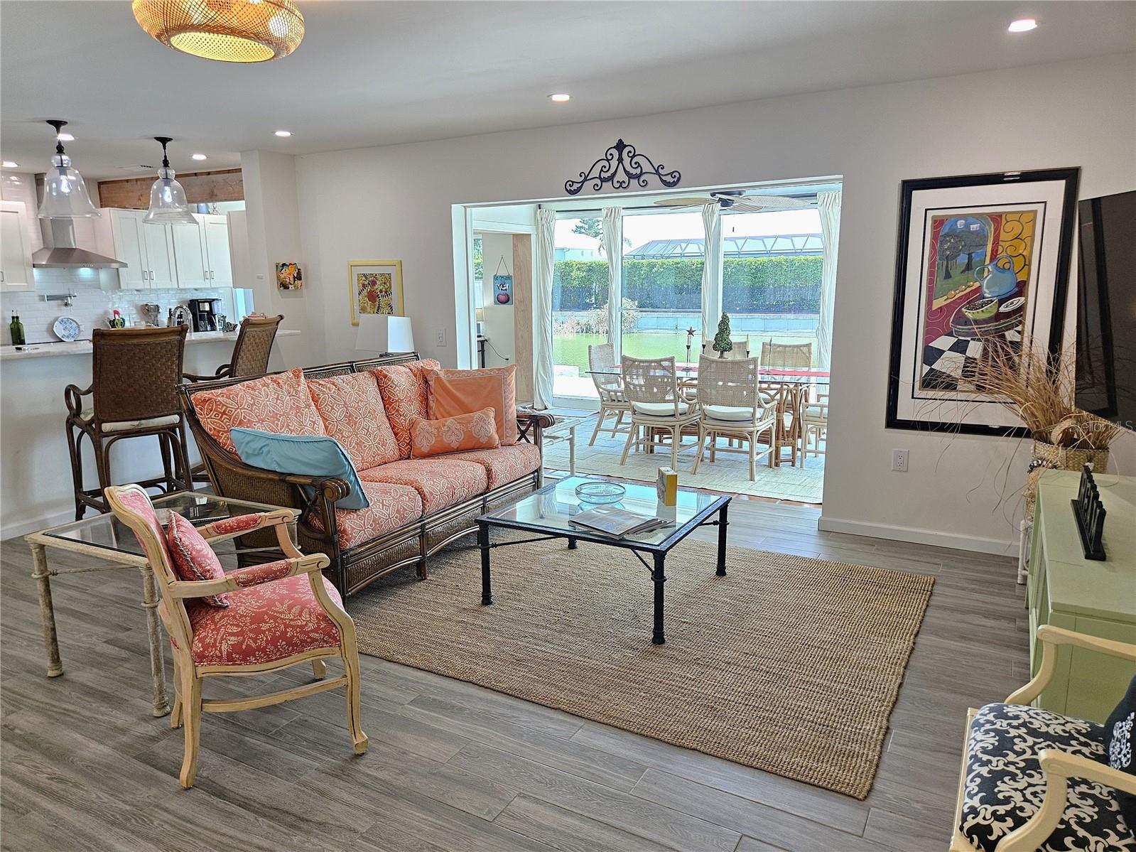 VENICE GARDENS - Residential Lease