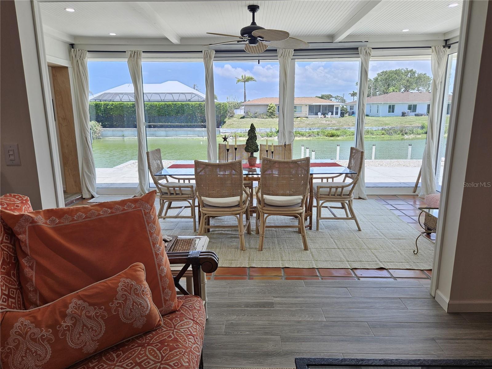 VENICE GARDENS - Residential Lease