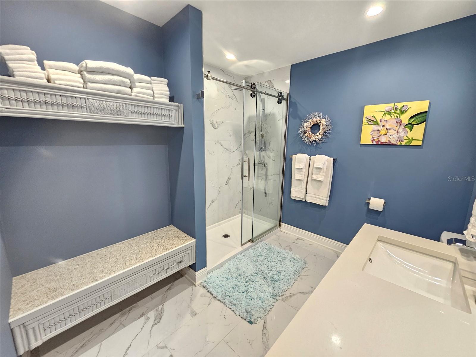 VENICE GARDENS - Residential Lease