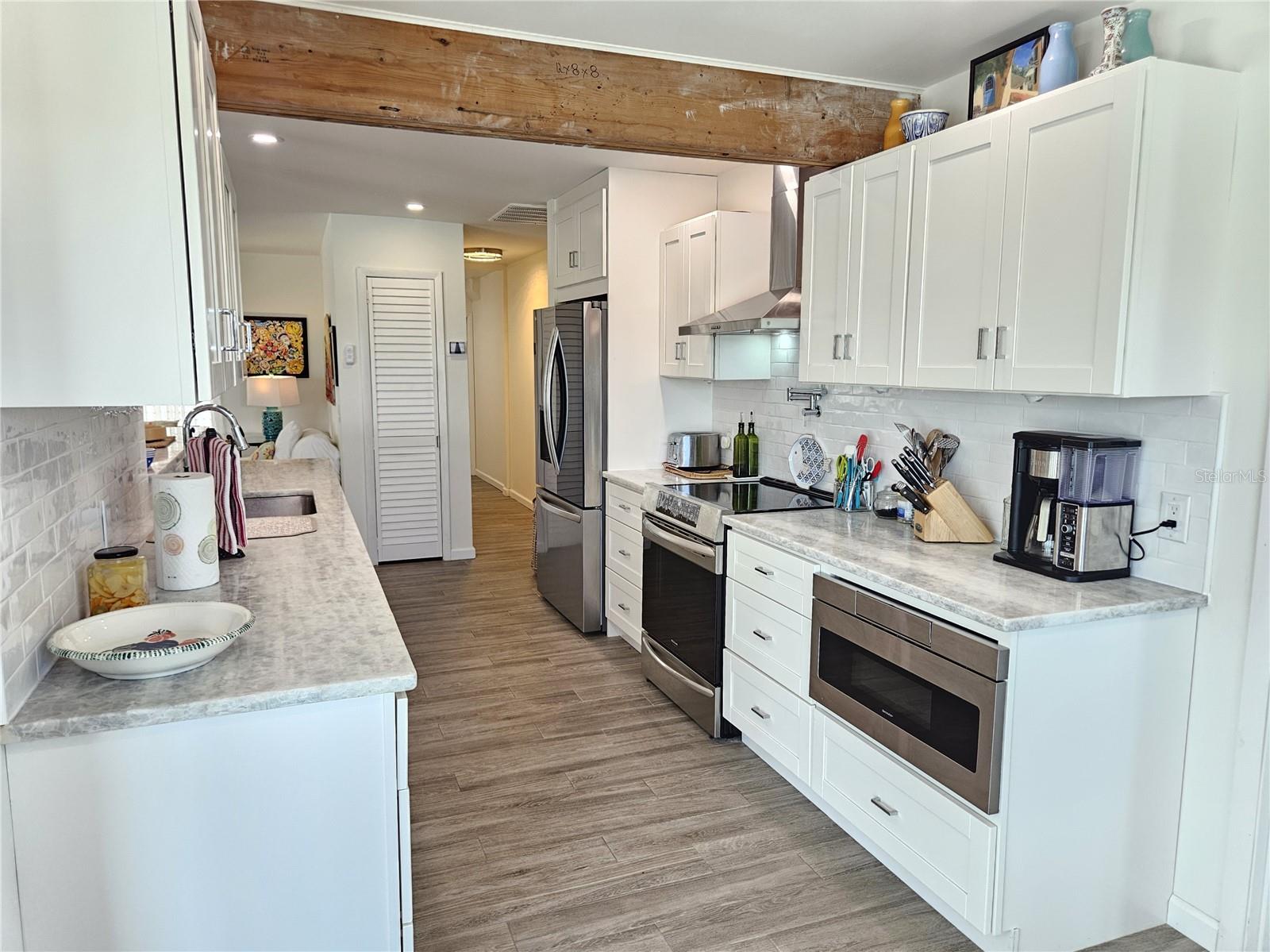 VENICE GARDENS - Residential Lease