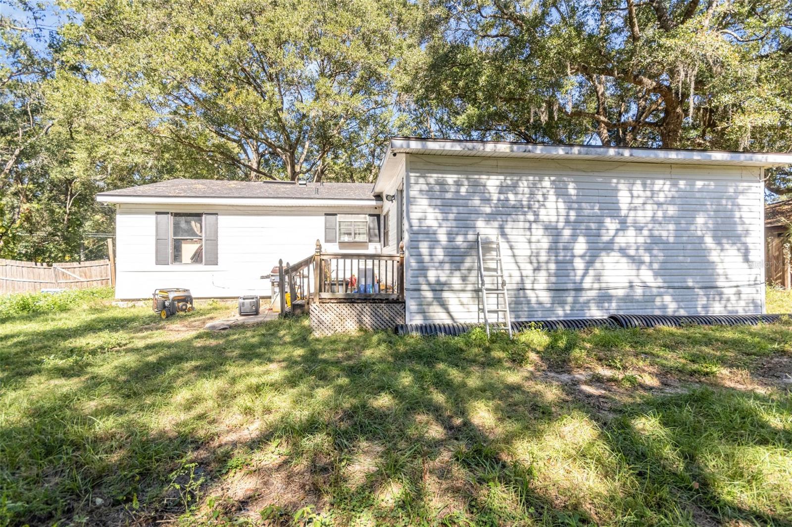 MOUNT PLYMOUTH - Residential