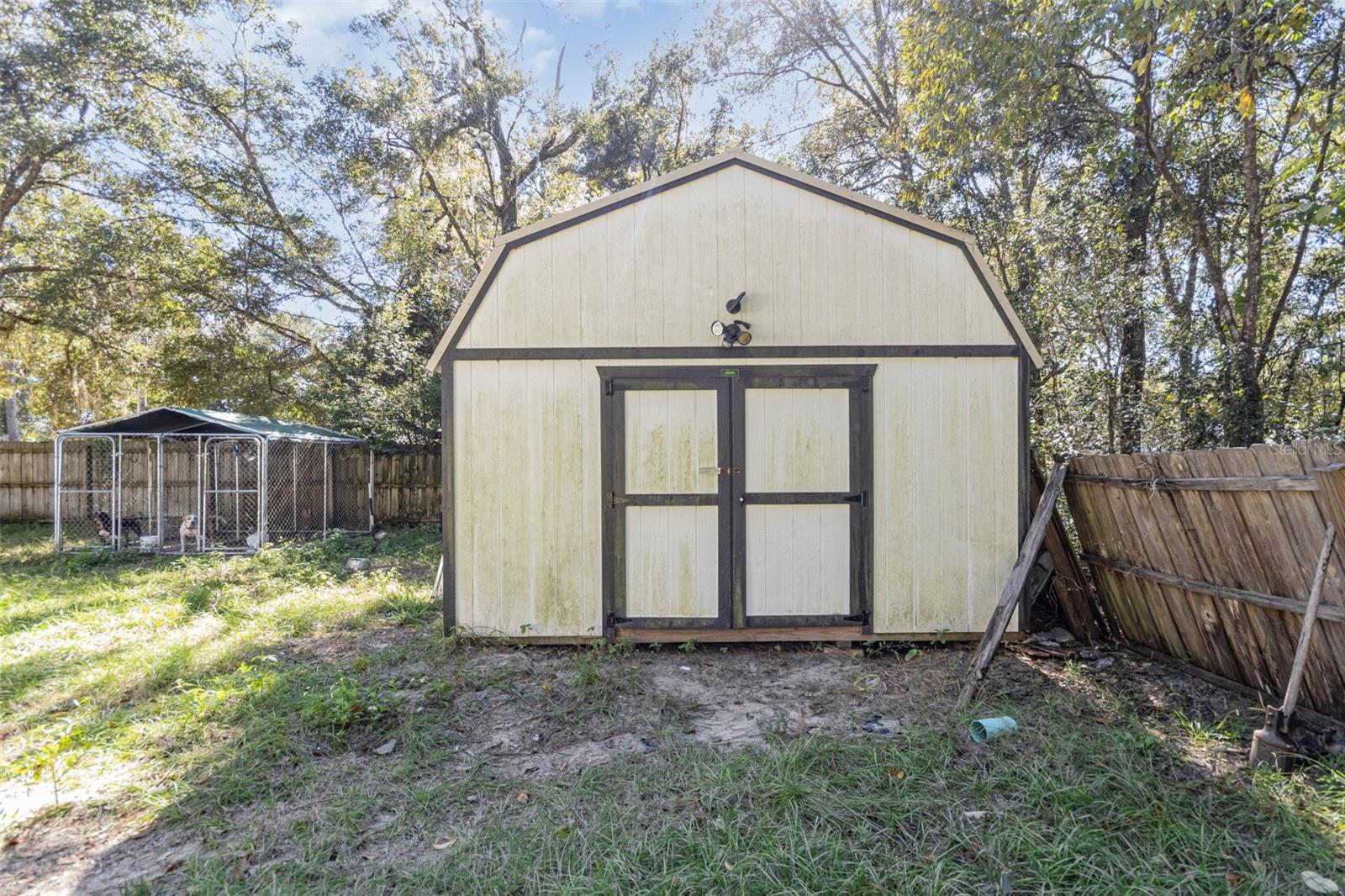 MOUNT PLYMOUTH - Residential