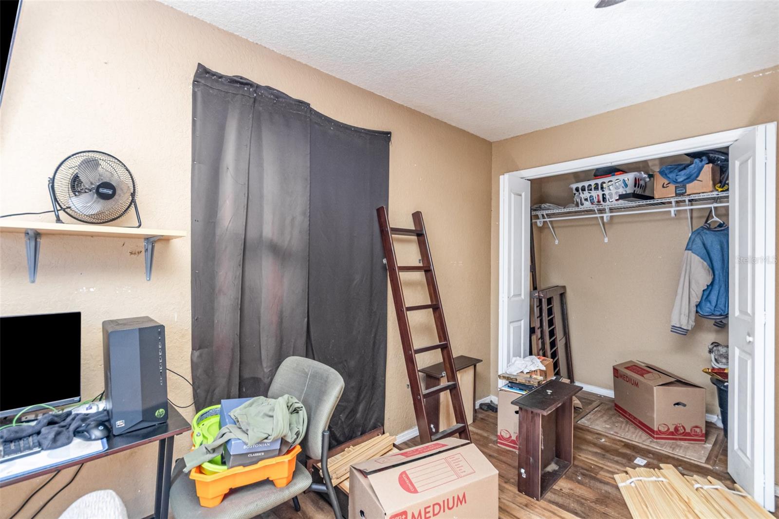 MOUNT PLYMOUTH - Residential