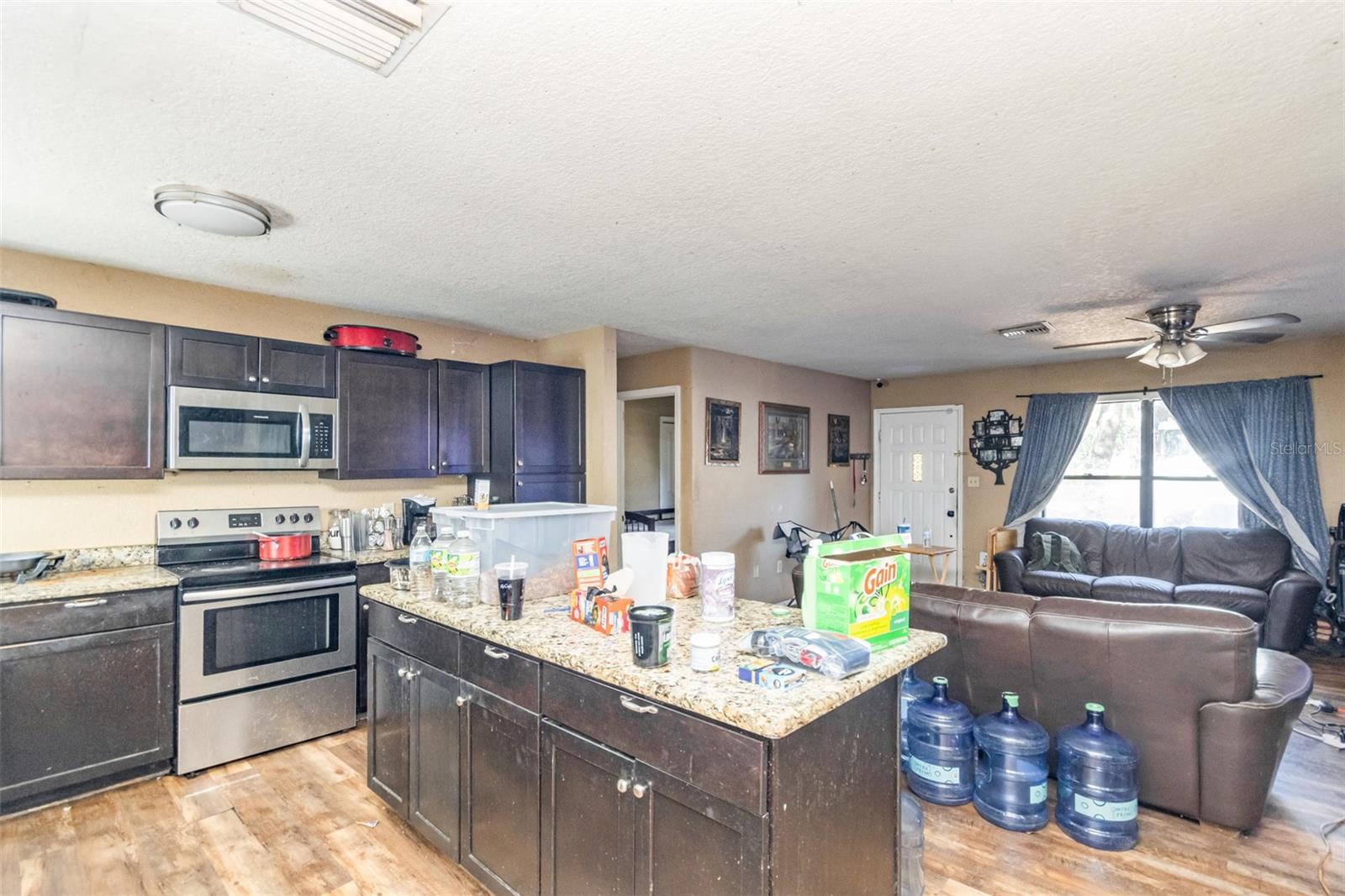 MOUNT PLYMOUTH - Residential