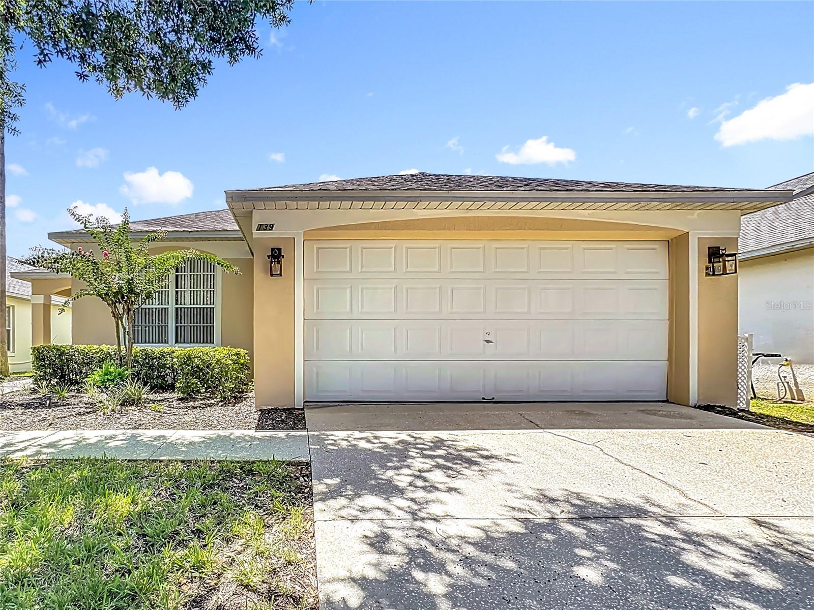 139 GROSVENOR LOOP