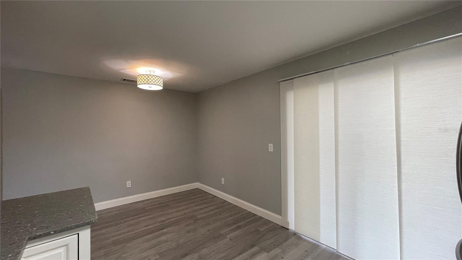 ROYAL RIDGE - Residential Lease