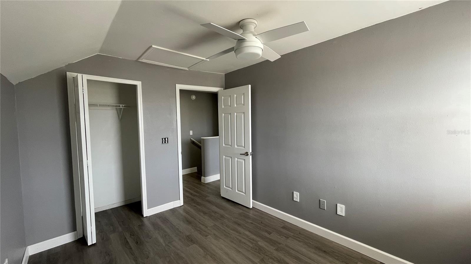ROYAL RIDGE - Residential Lease