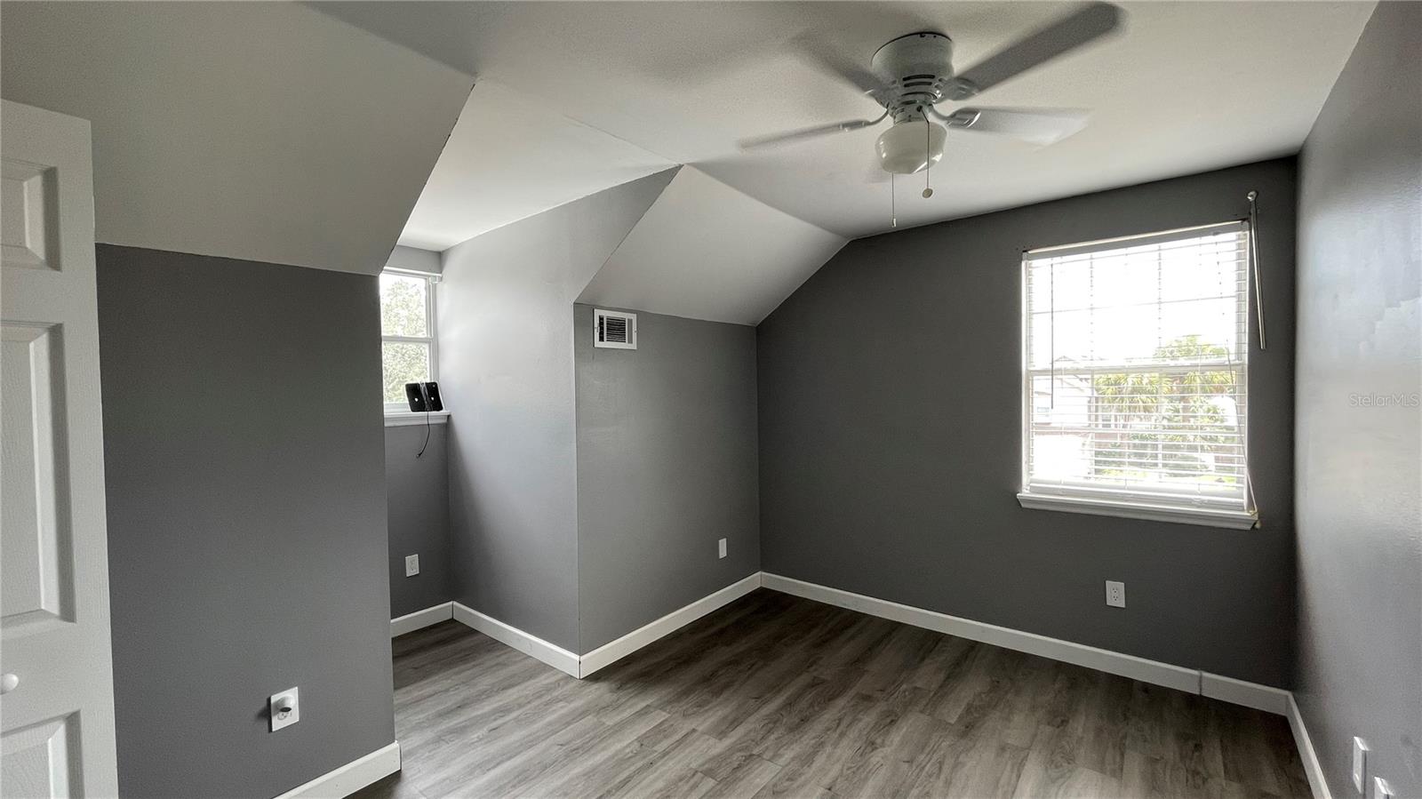 ROYAL RIDGE - Residential Lease