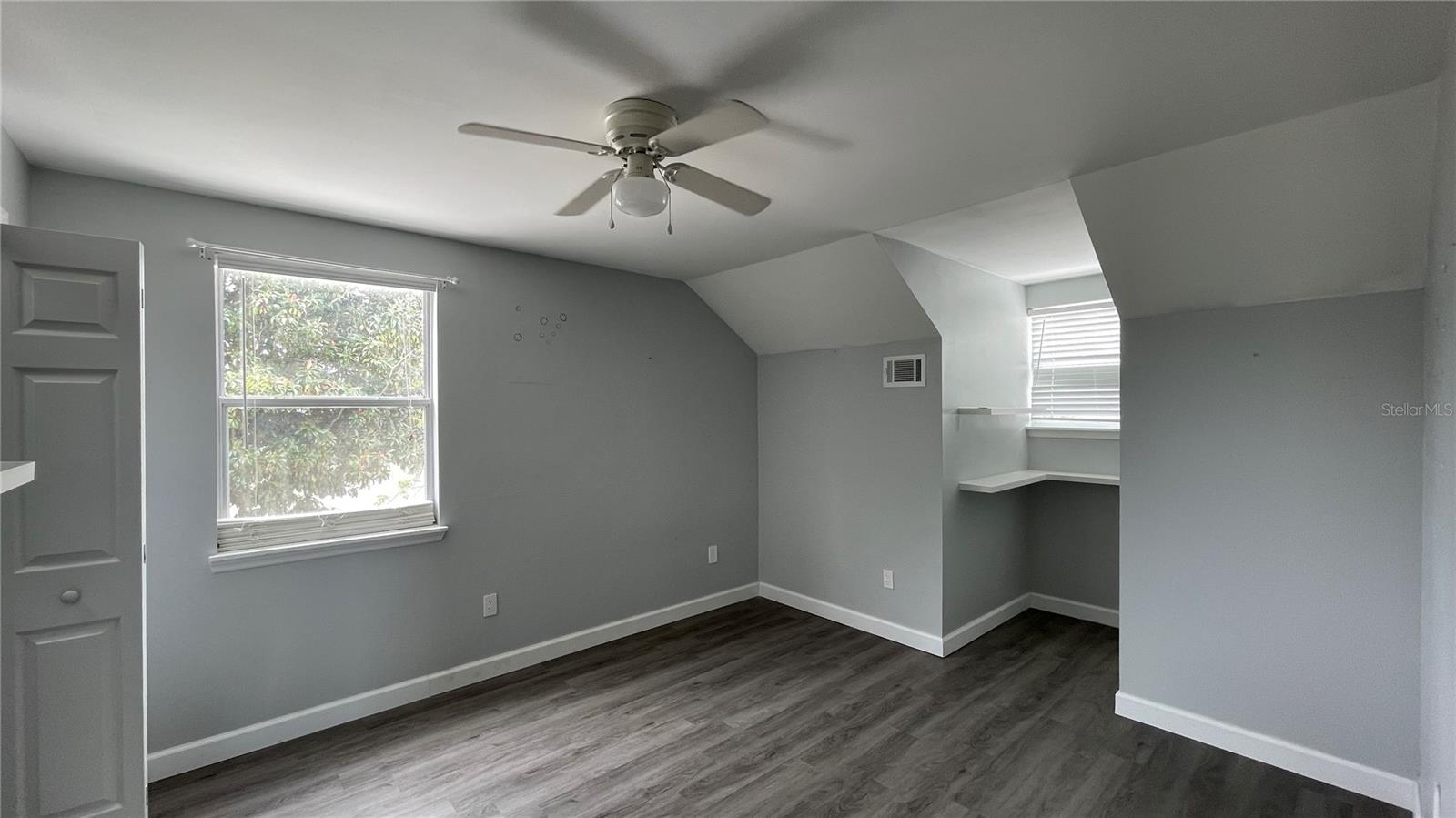 ROYAL RIDGE - Residential Lease