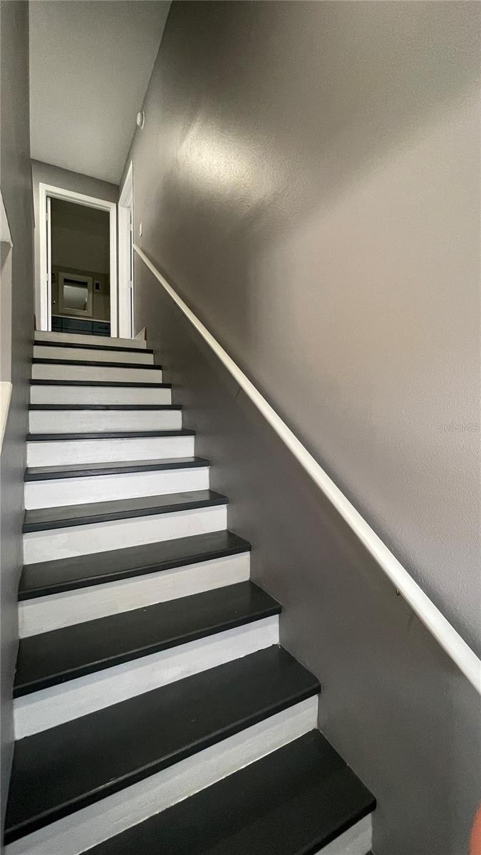 ROYAL RIDGE - Residential Lease