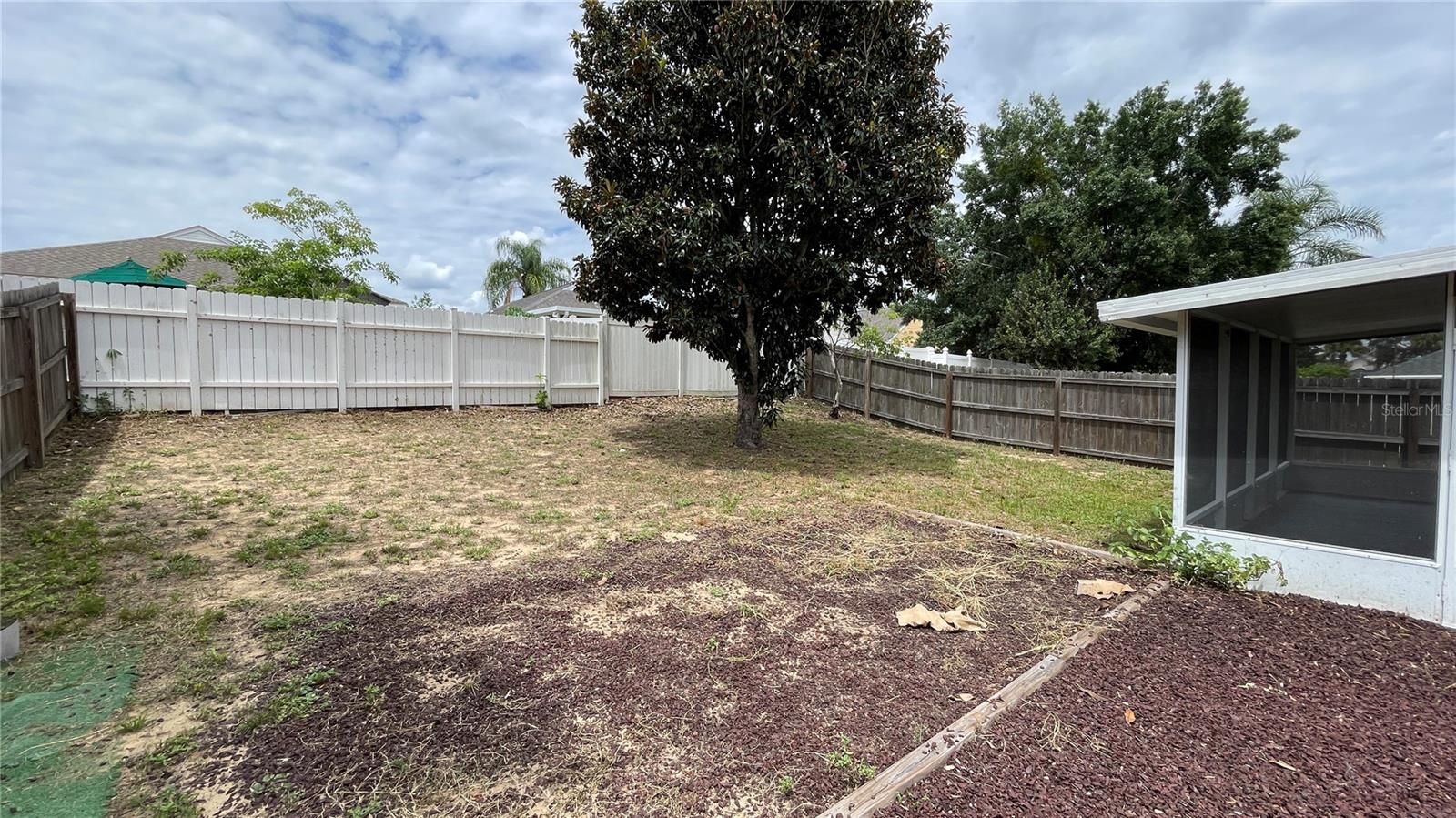 ROYAL RIDGE - Residential Lease