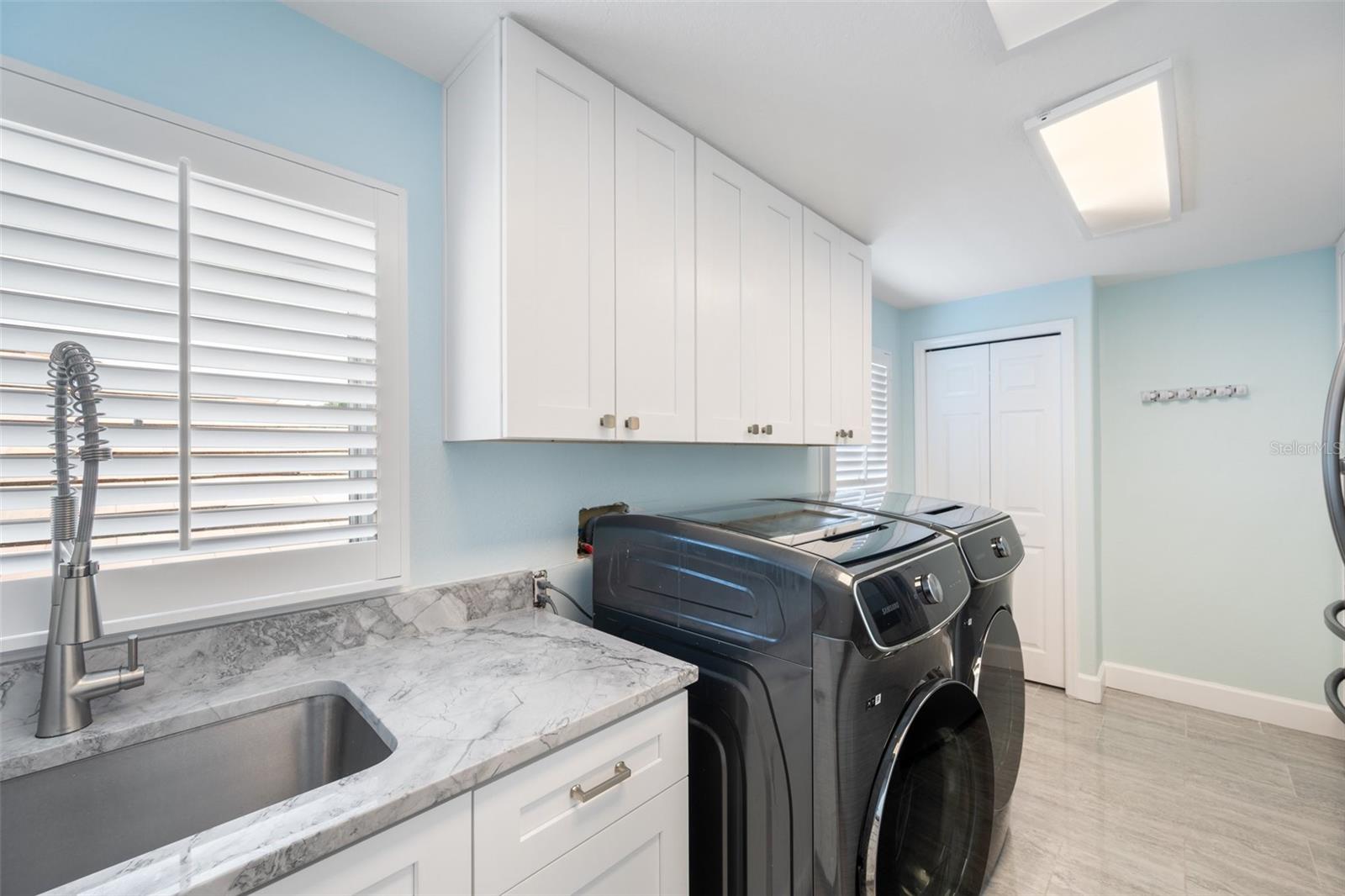 BAYSIDE SUB - Residential