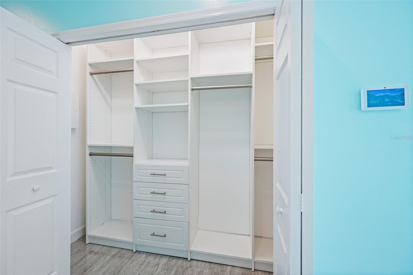 BAYSIDE SUB - Residential