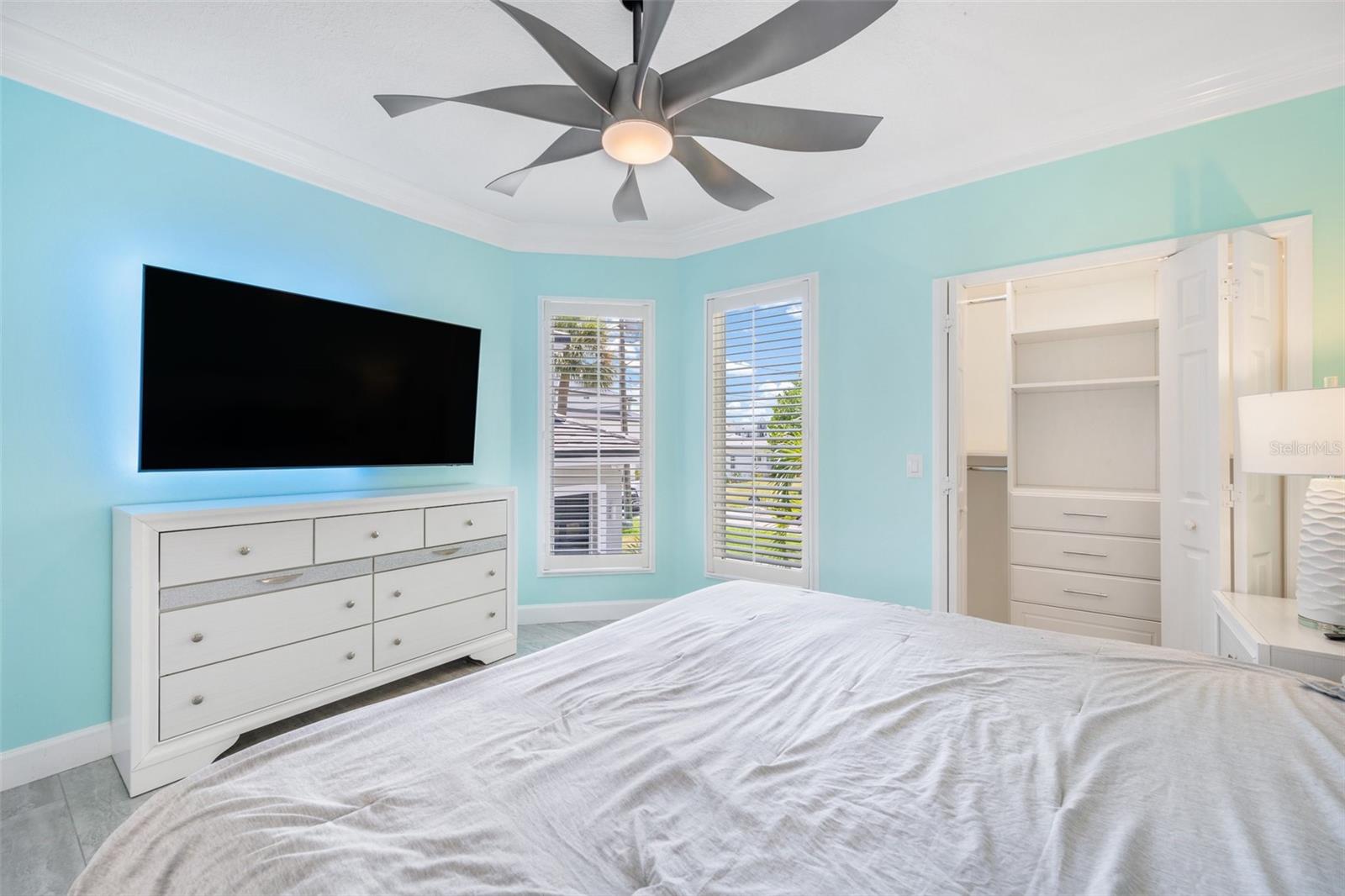 BAYSIDE SUB - Residential