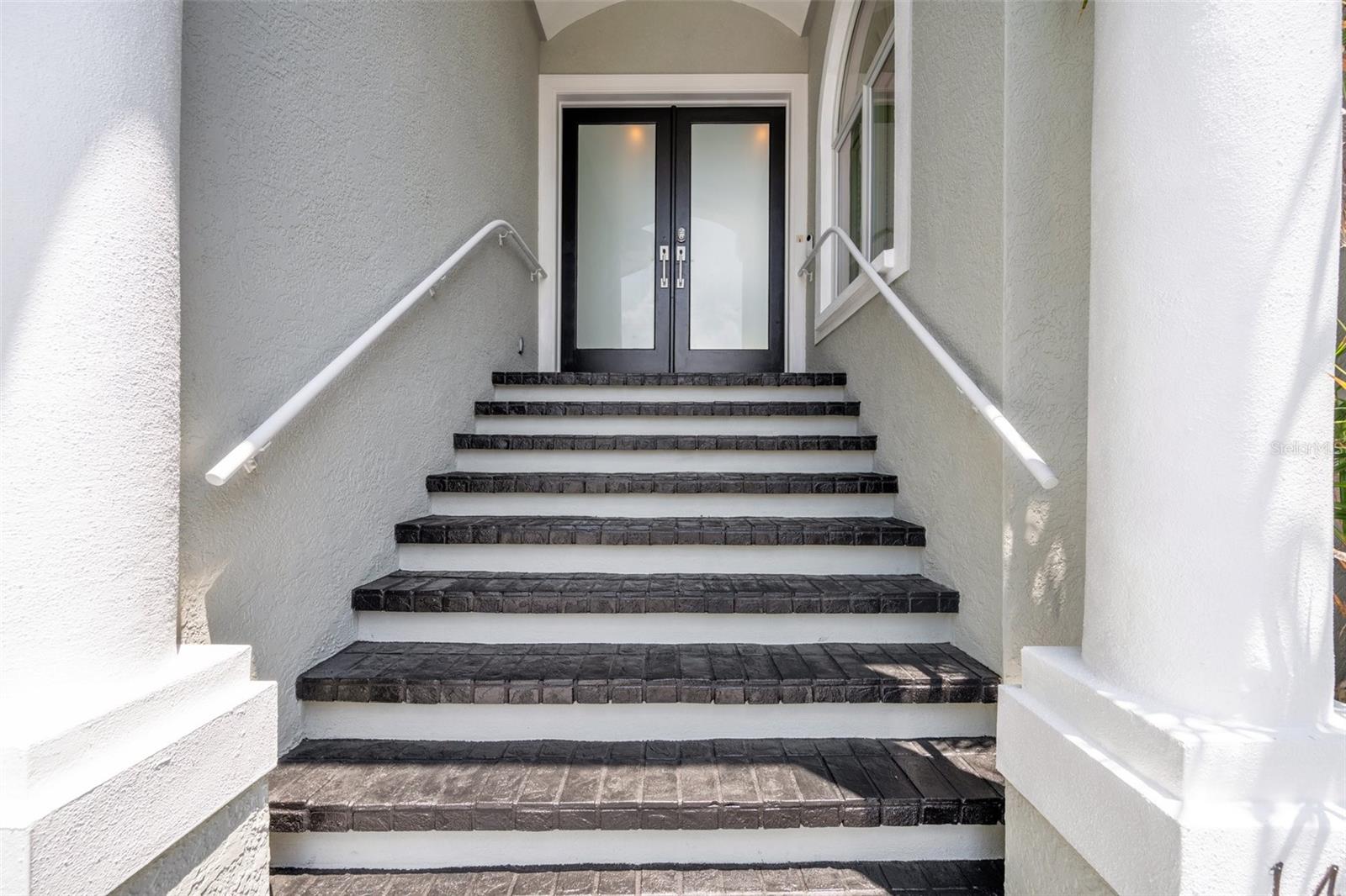 BAYSIDE SUB - Residential