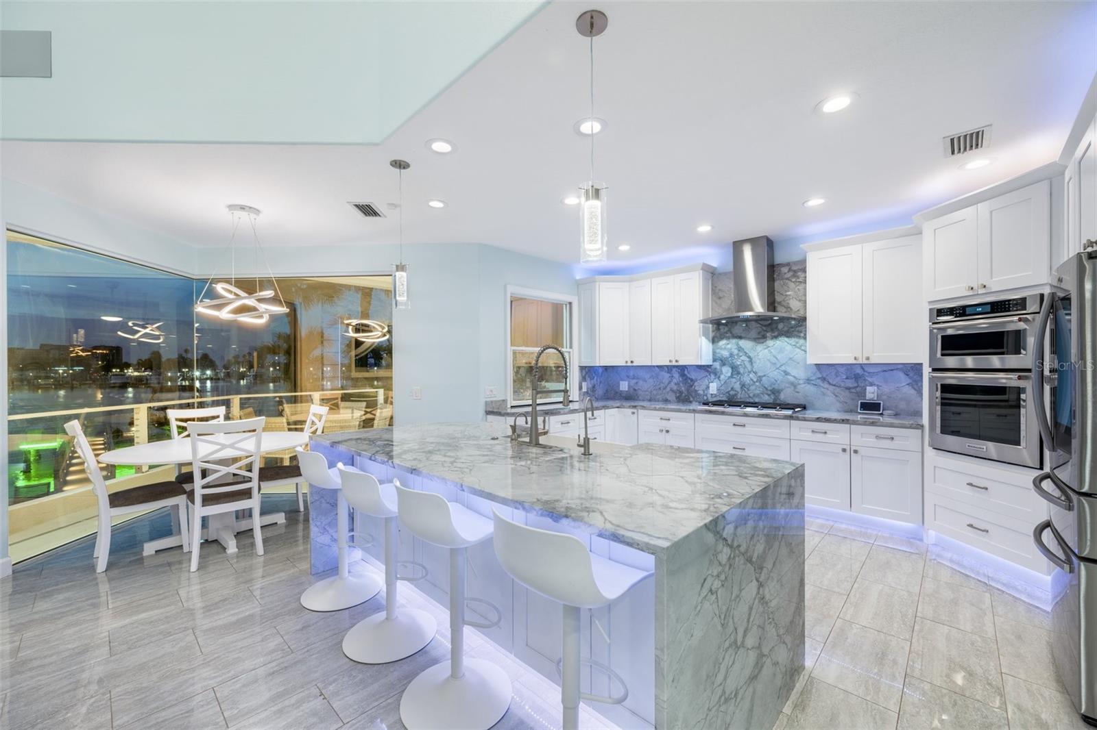 BAYSIDE SUB - Residential