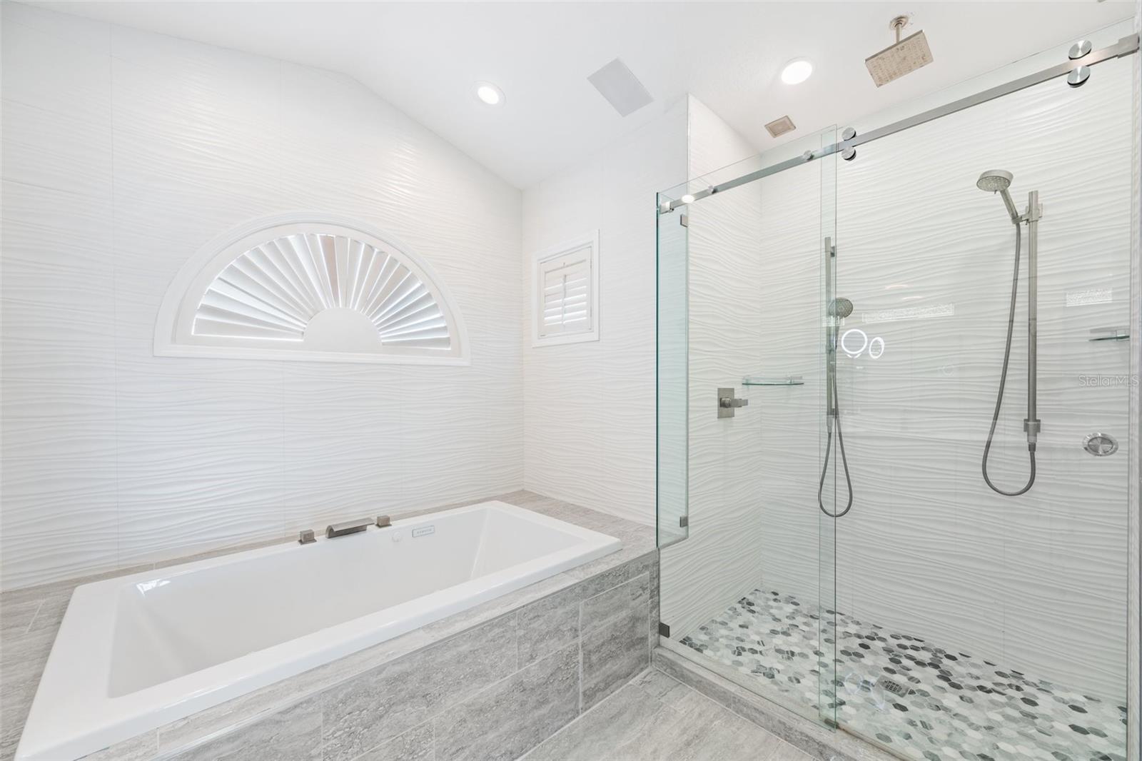 BAYSIDE SUB - Residential