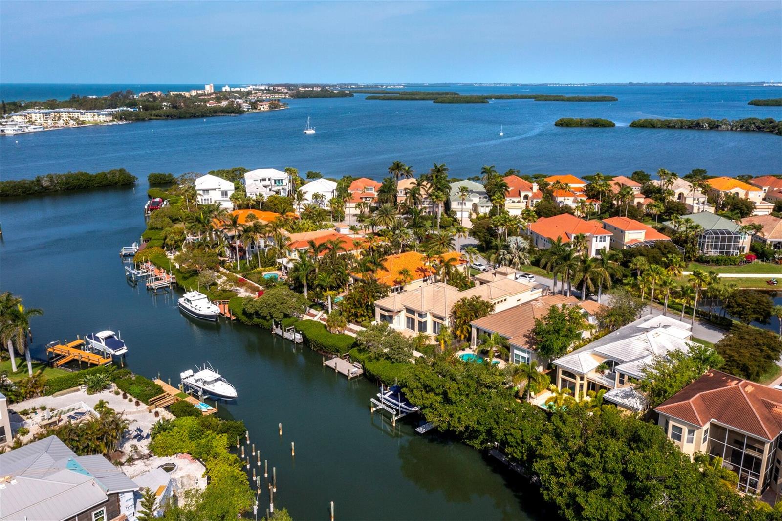 QUEENS HARBOUR - Residential