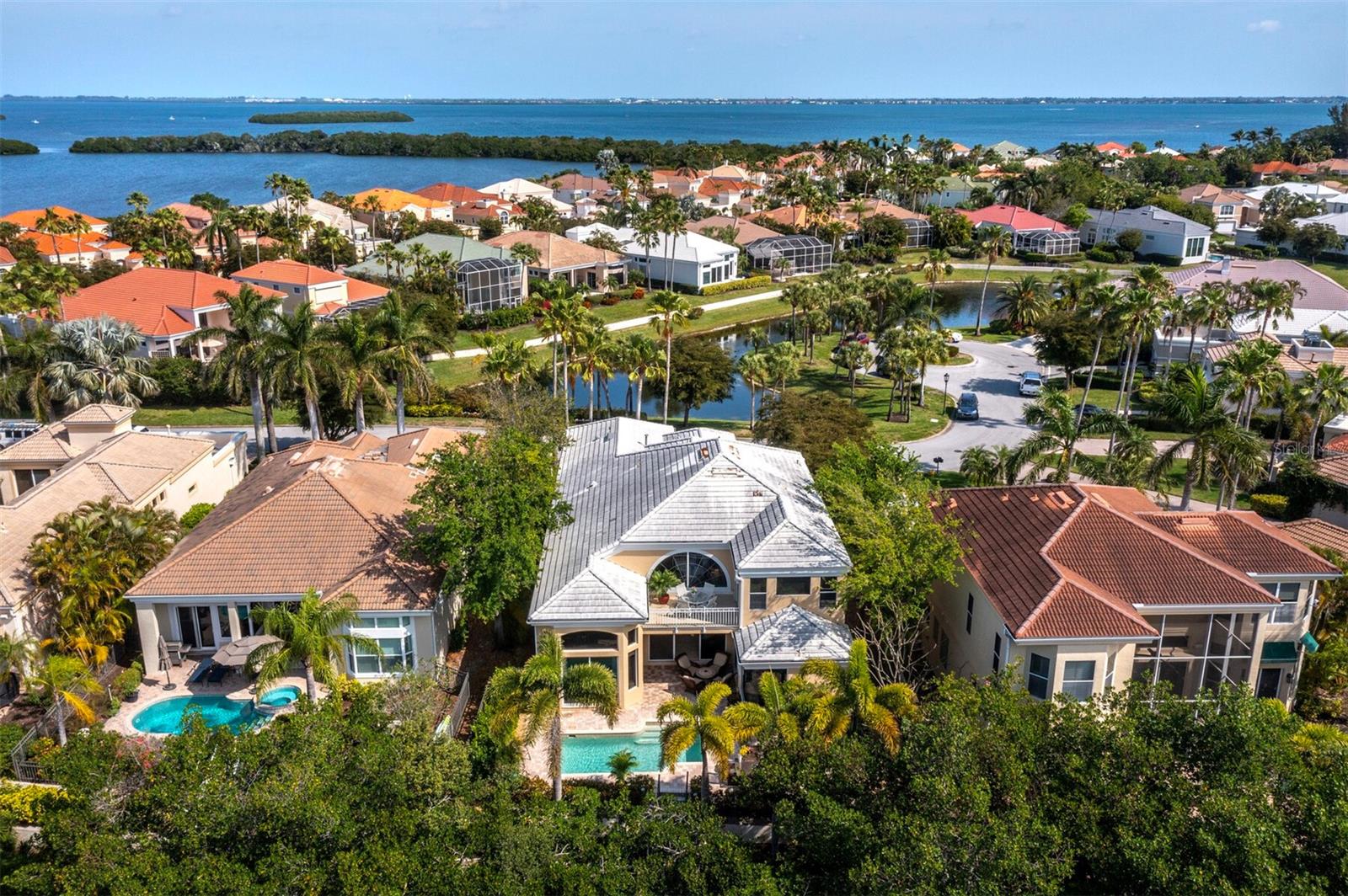 QUEENS HARBOUR - Residential