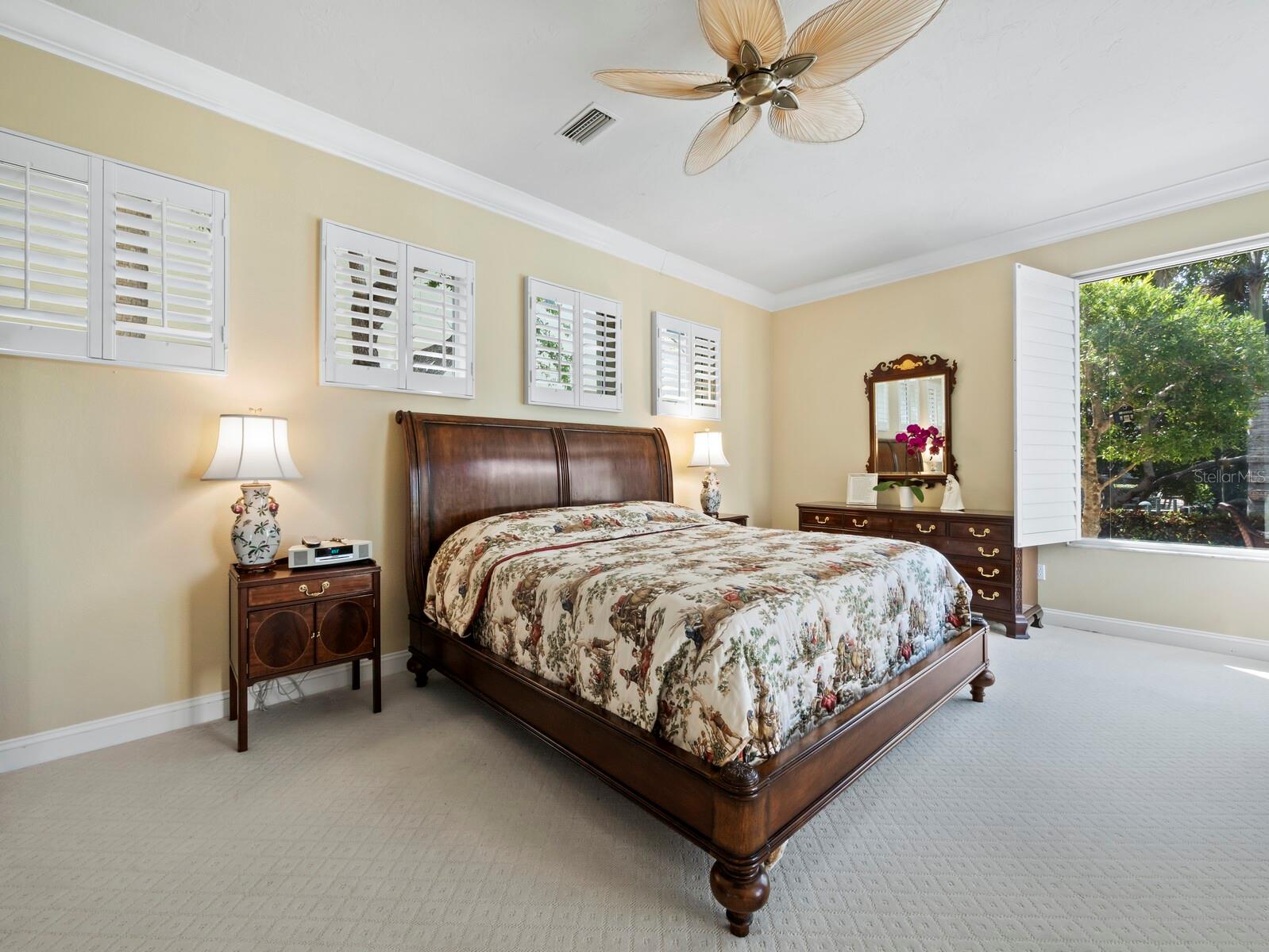 QUEENS HARBOUR - Residential