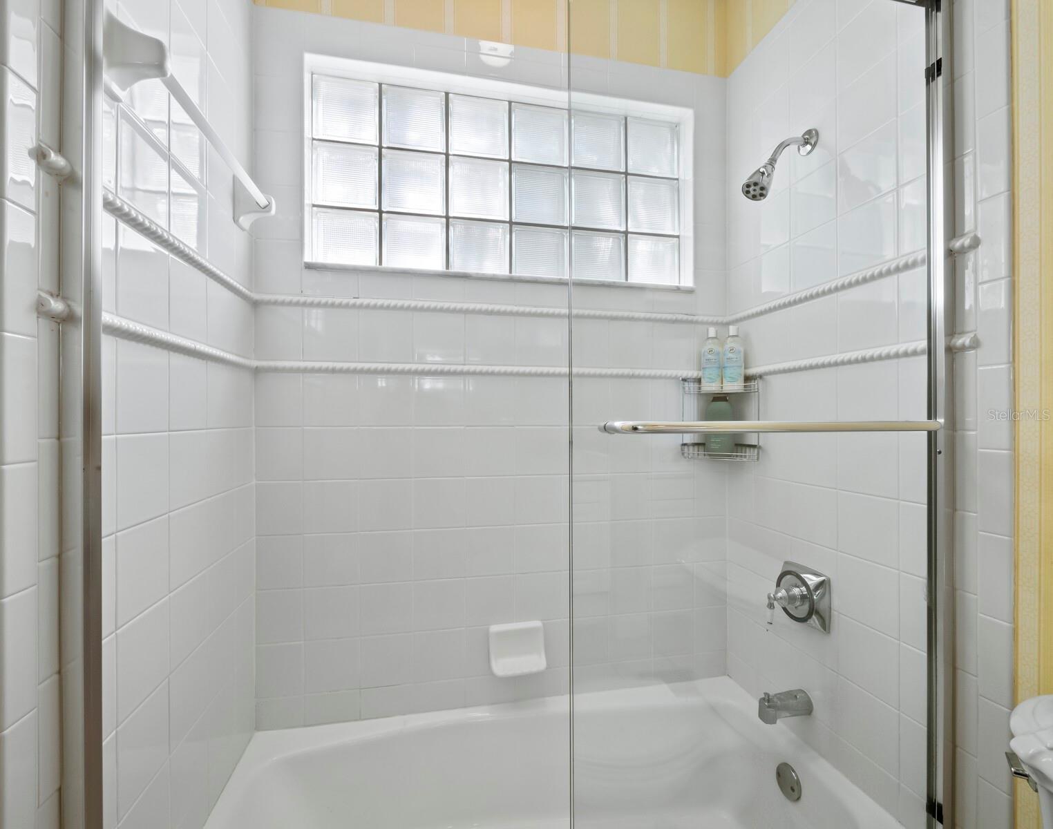 QUEENS HARBOUR - Residential