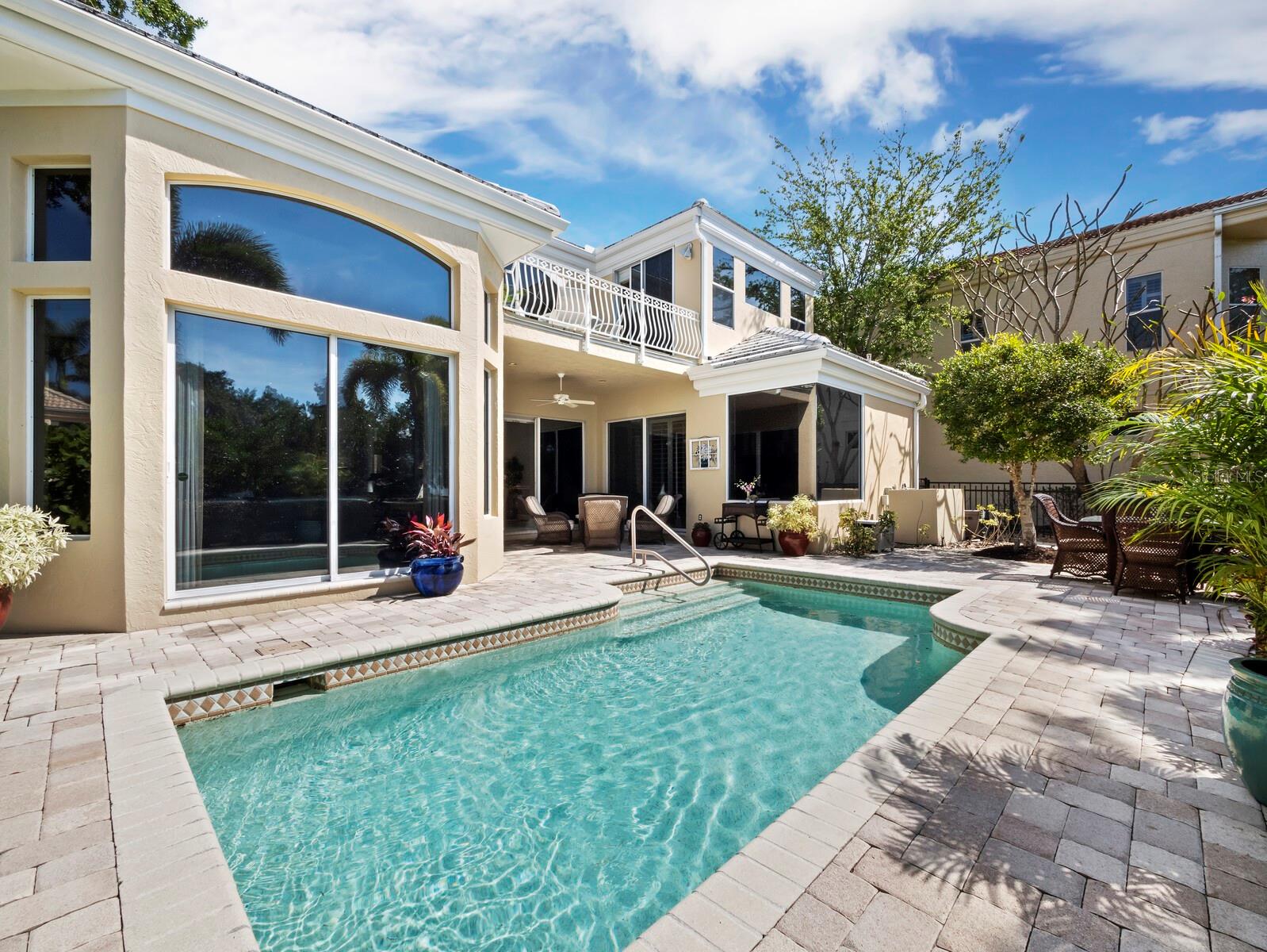 QUEENS HARBOUR - Residential