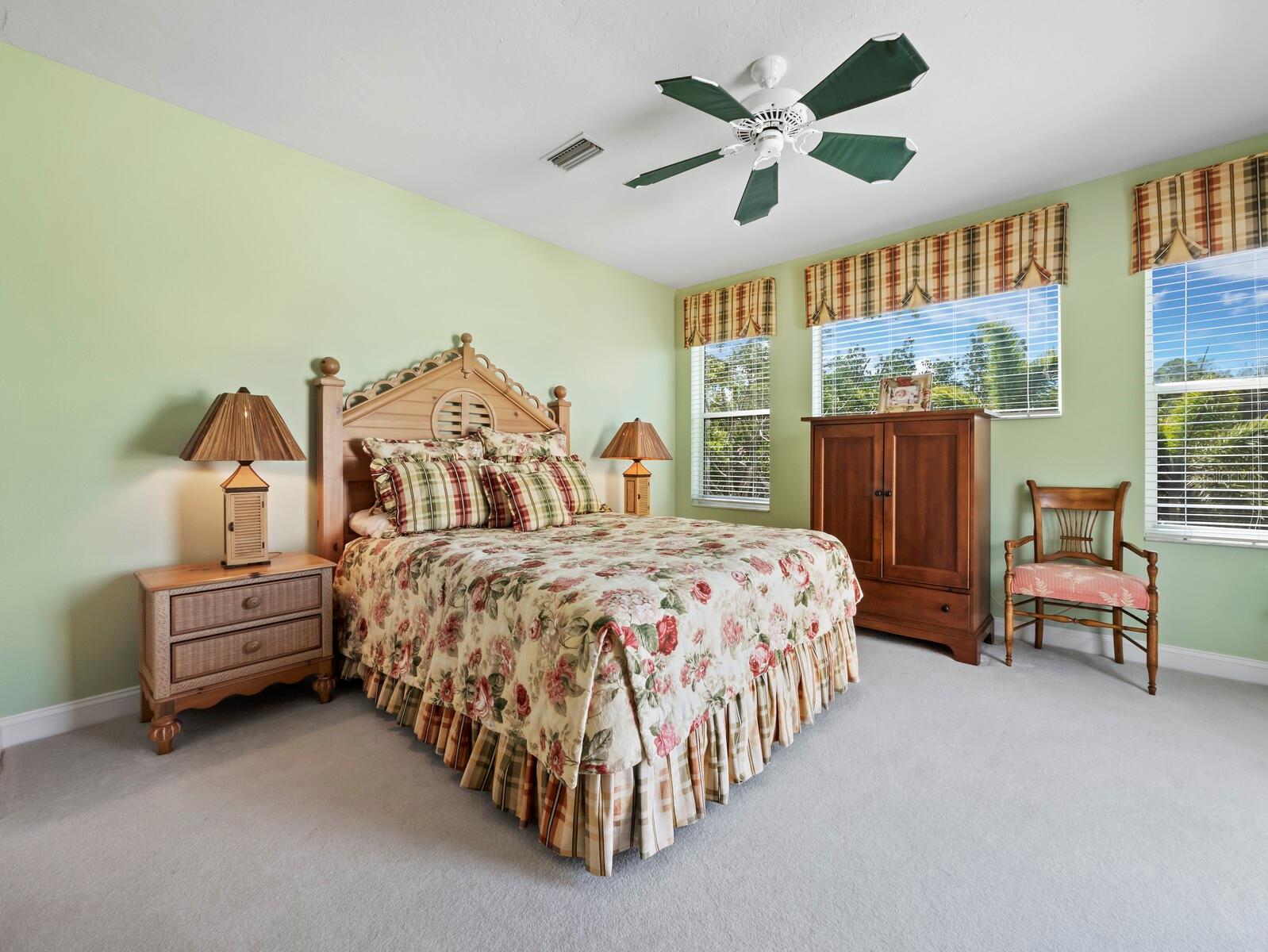 QUEENS HARBOUR - Residential