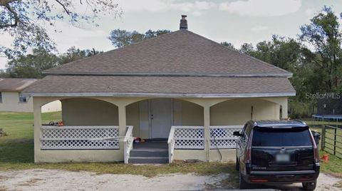 Photo of 7001 Columbia Drive, Mulberry, FL 33860 (MLS # A4694837)