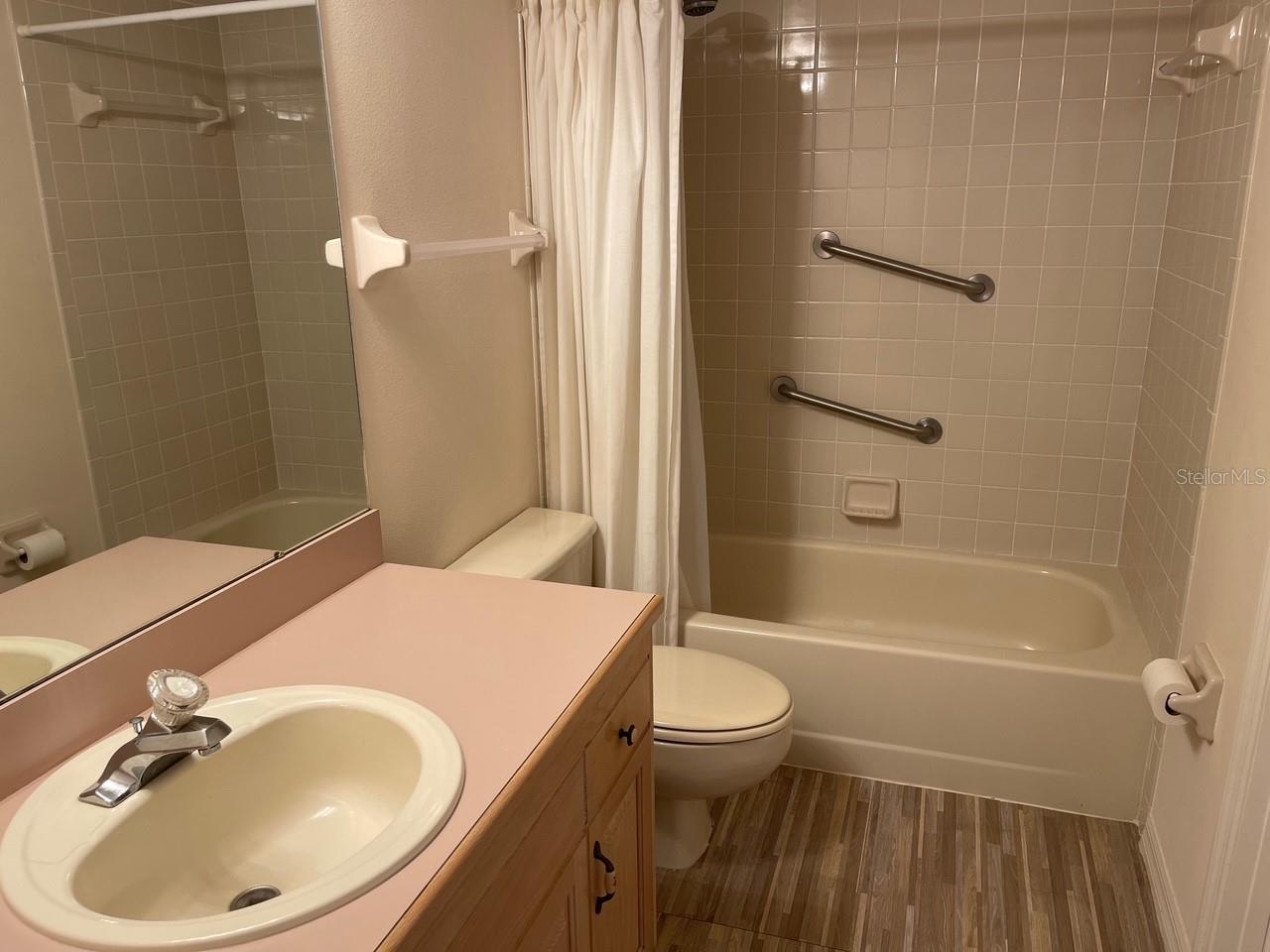 BOUCHELLE ISLAND CONDO - Residential