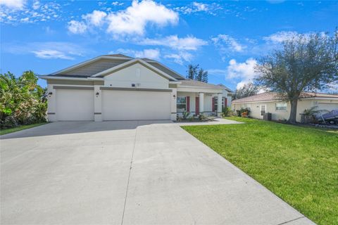 A home in PORT CHARLOTTE