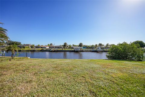 A home in PORT CHARLOTTE