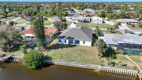 A home in PORT CHARLOTTE