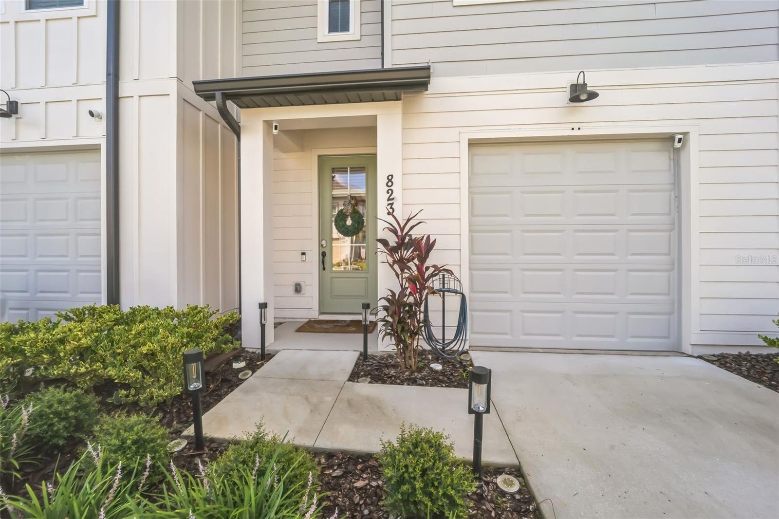 823 LONGBOAT DRIVE