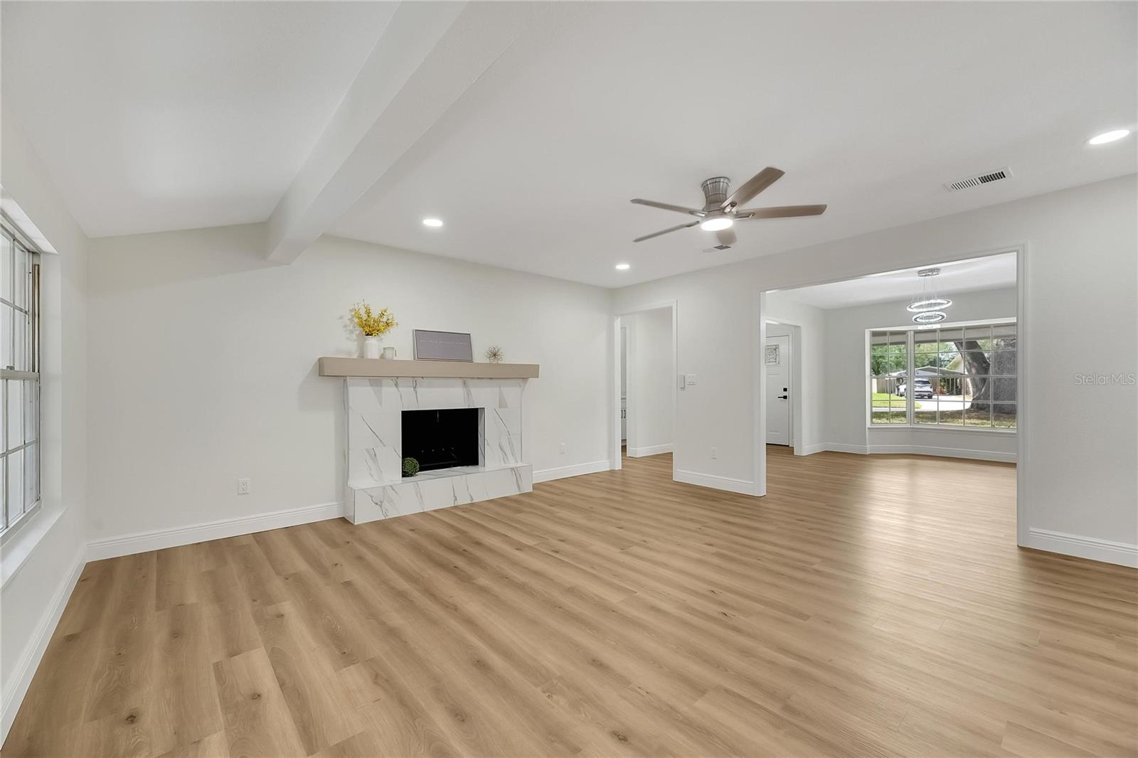 PARKWOOD MANOR - Residential