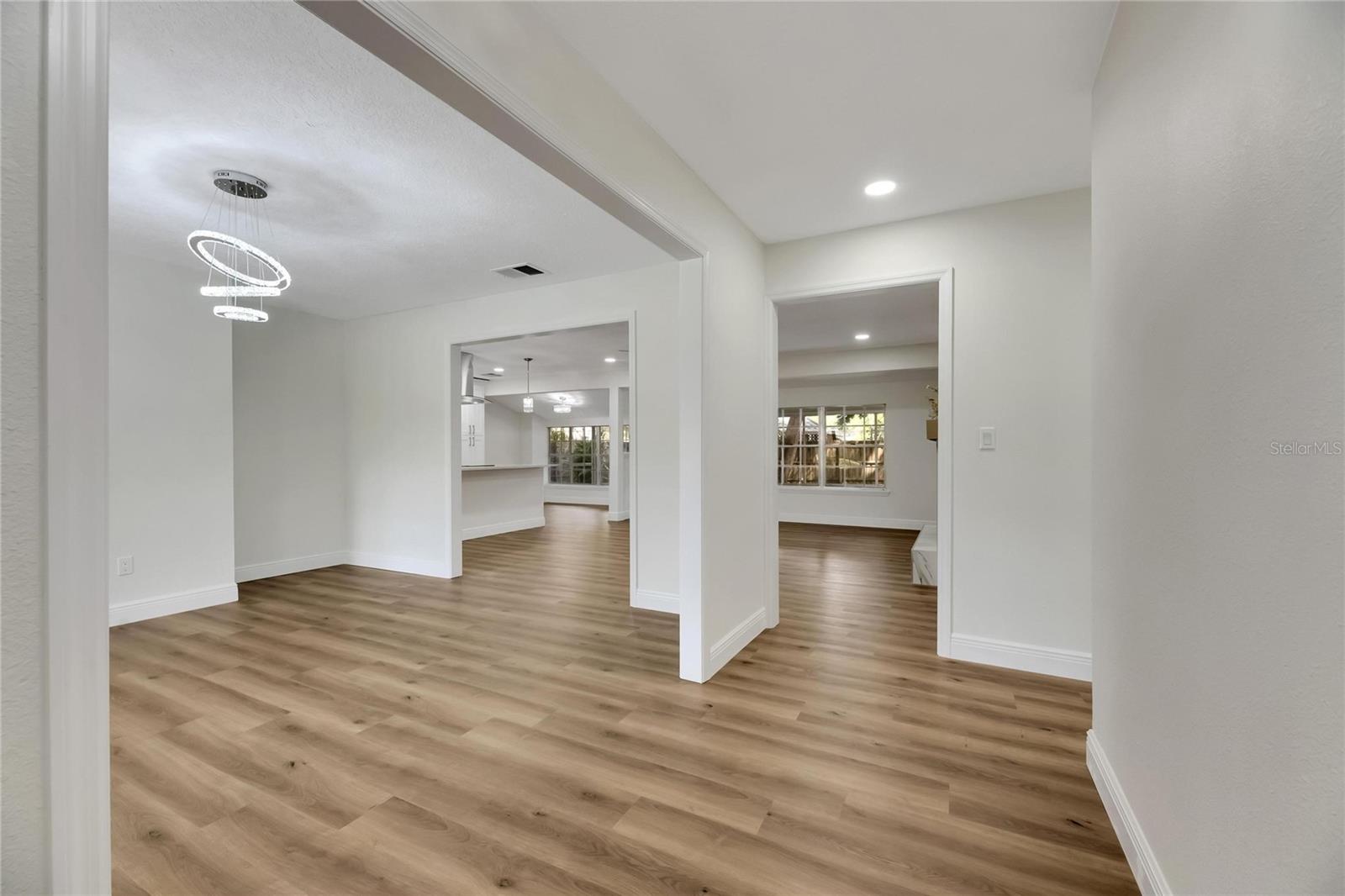 PARKWOOD MANOR - Residential
