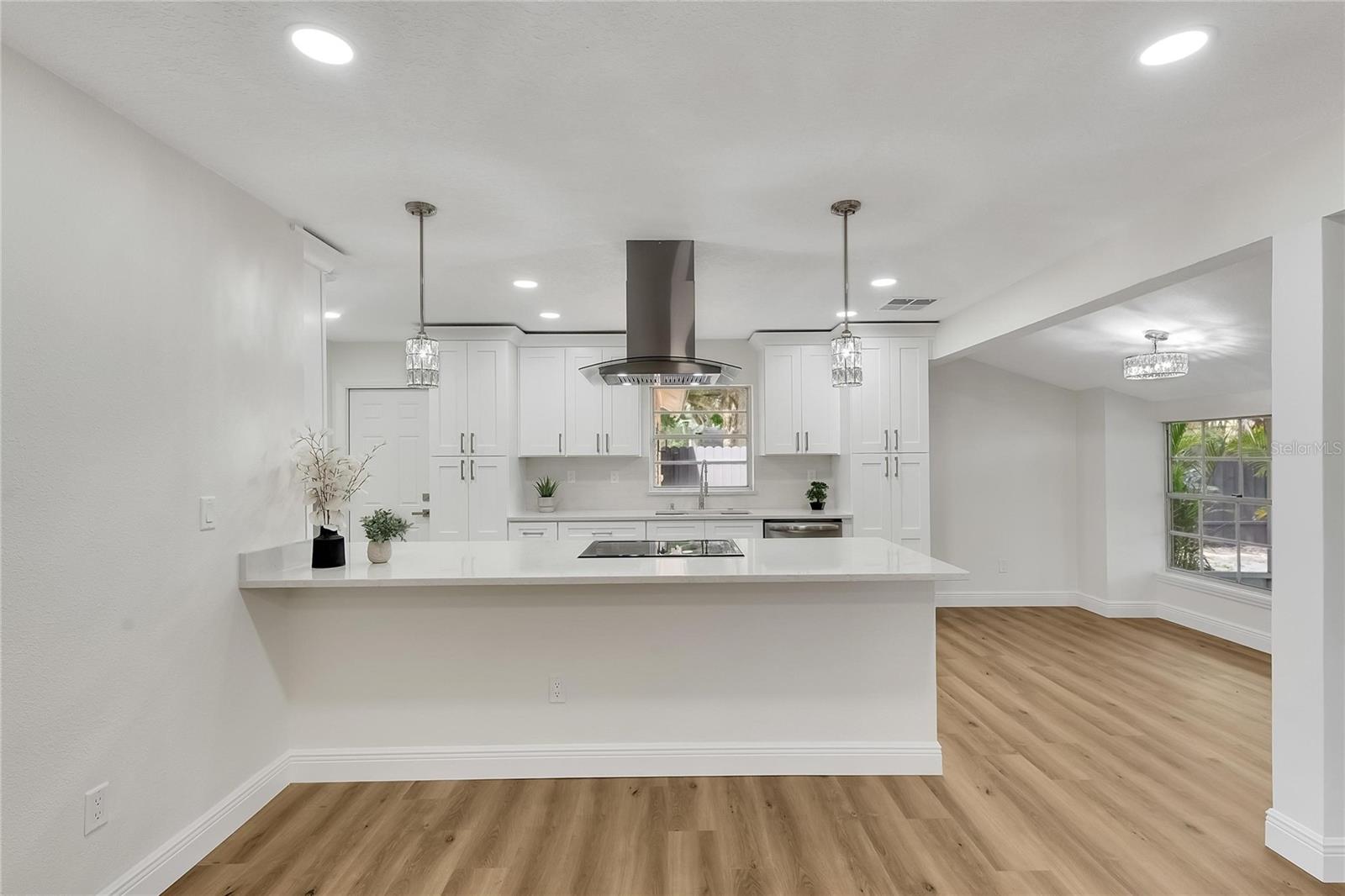 PARKWOOD MANOR - Residential