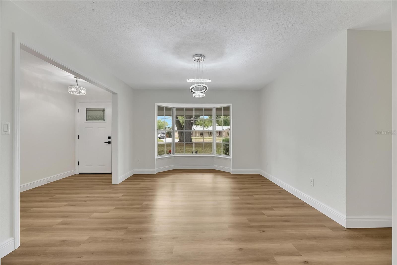 PARKWOOD MANOR - Residential
