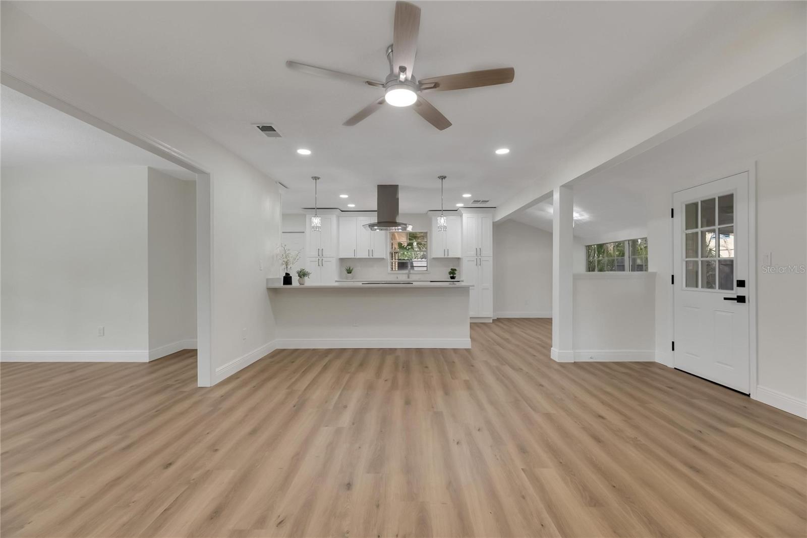 PARKWOOD MANOR - Residential