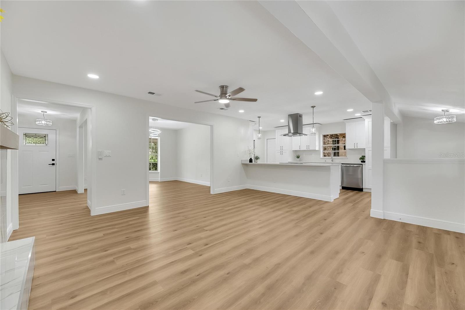 PARKWOOD MANOR - Residential